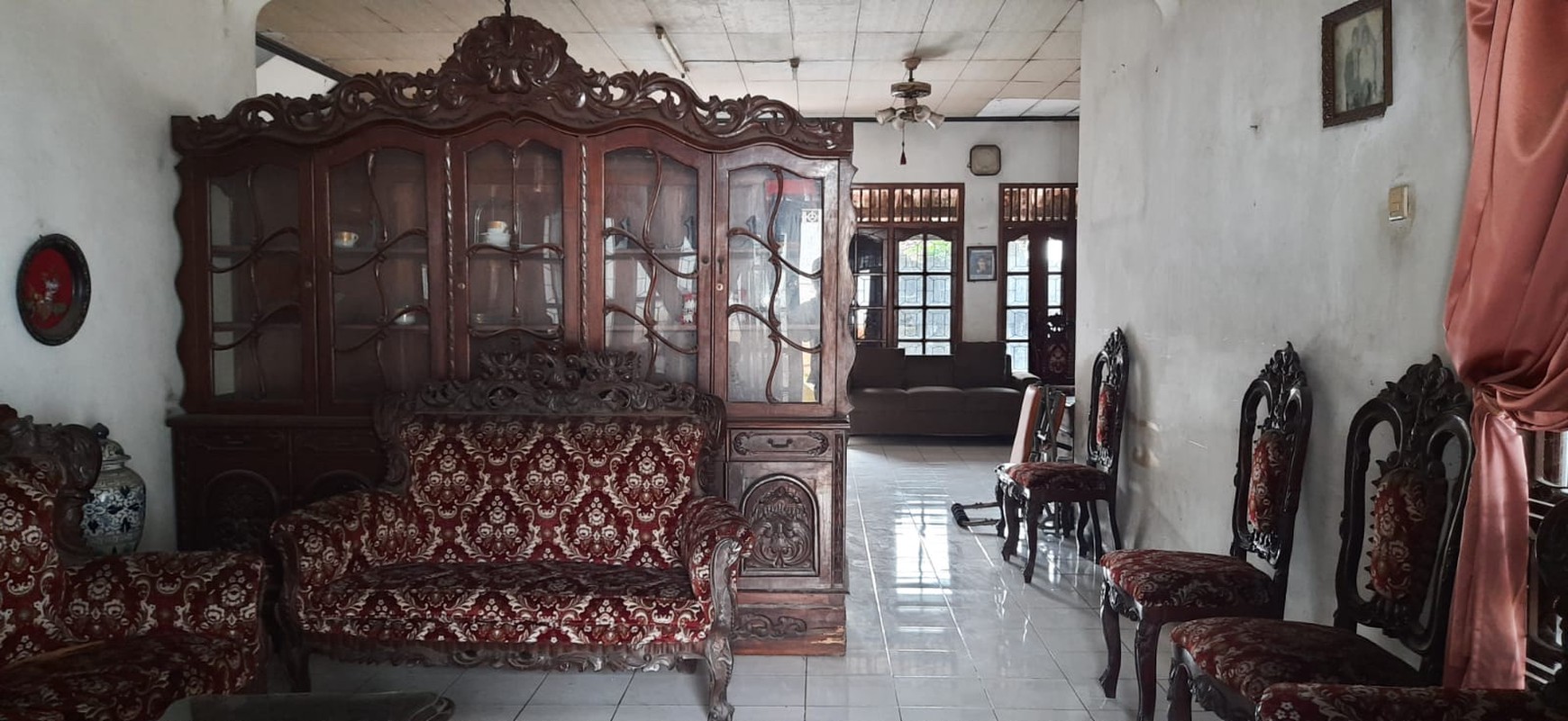 Rumah Strategis Diarea Jl M.Kahfi Cocok Untuk Pertokoan & Usaha.