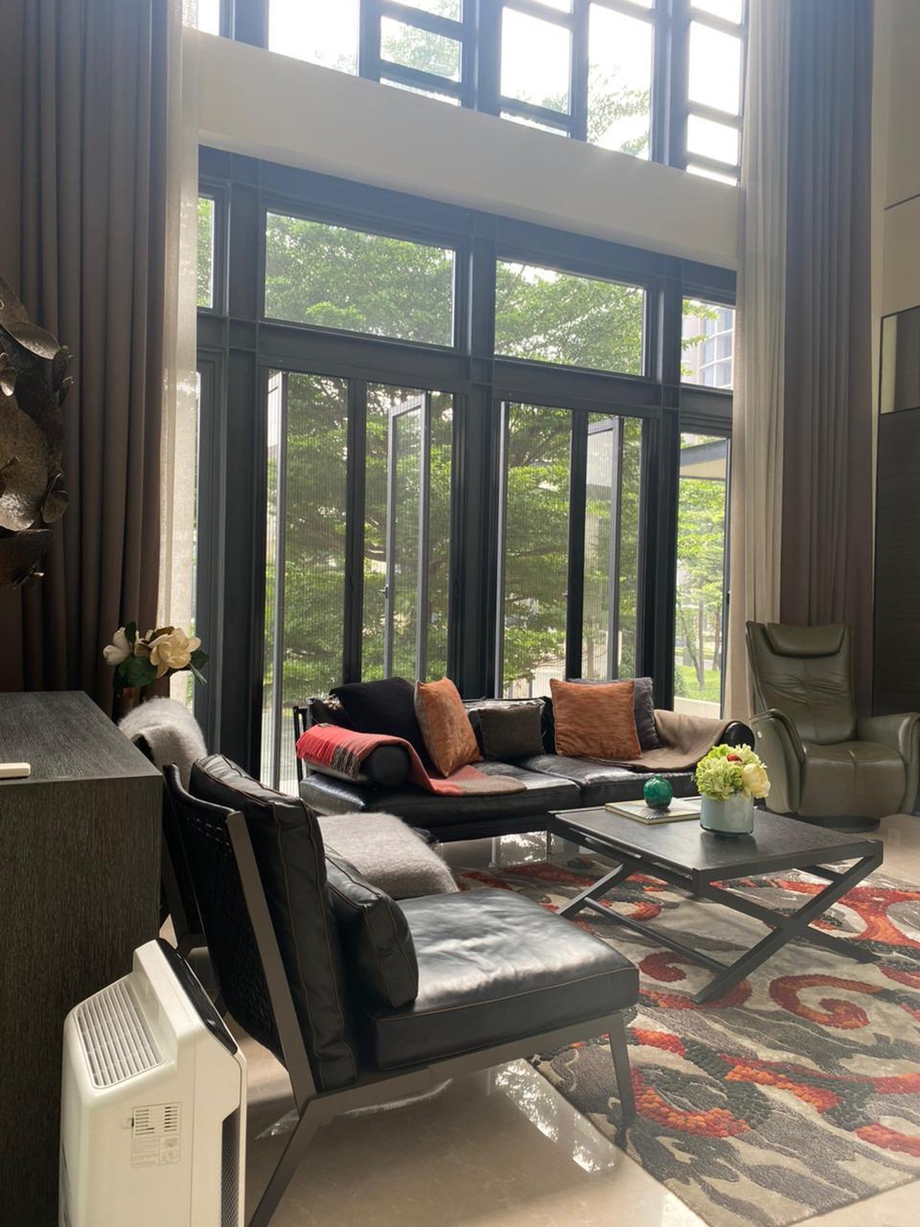 Istimewa. Rumah mewah Nava Park Lancewood BSD, ada pool.. 