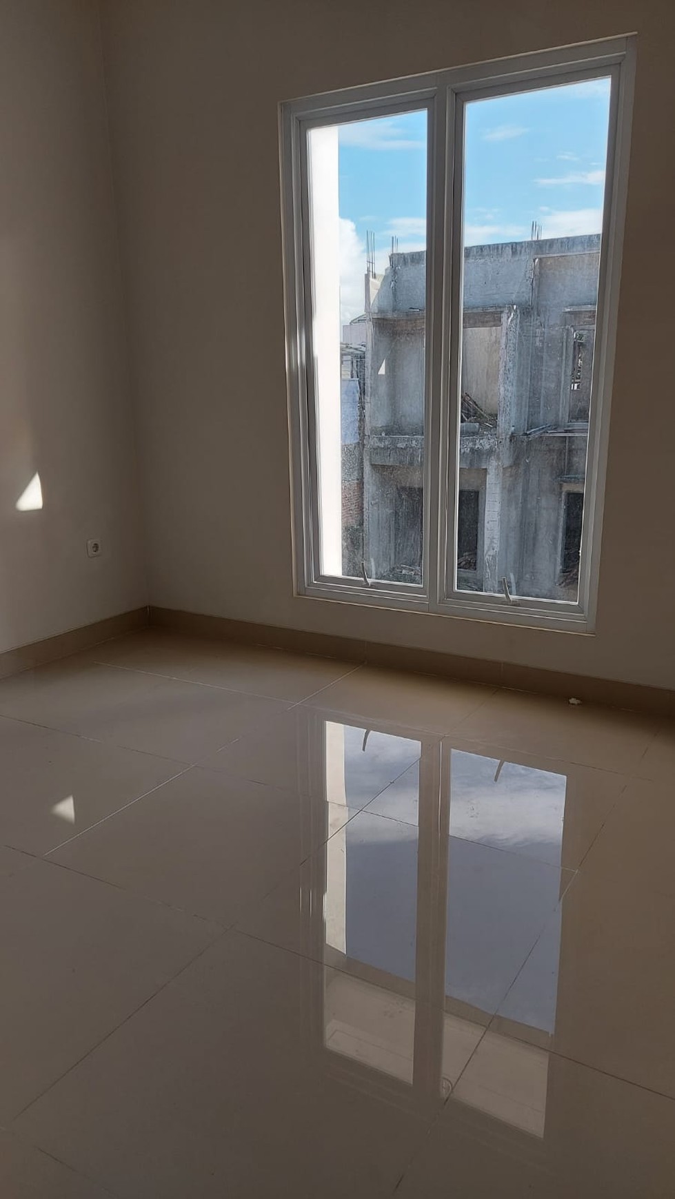 Rumah Baru siap huni di Ciater Raya