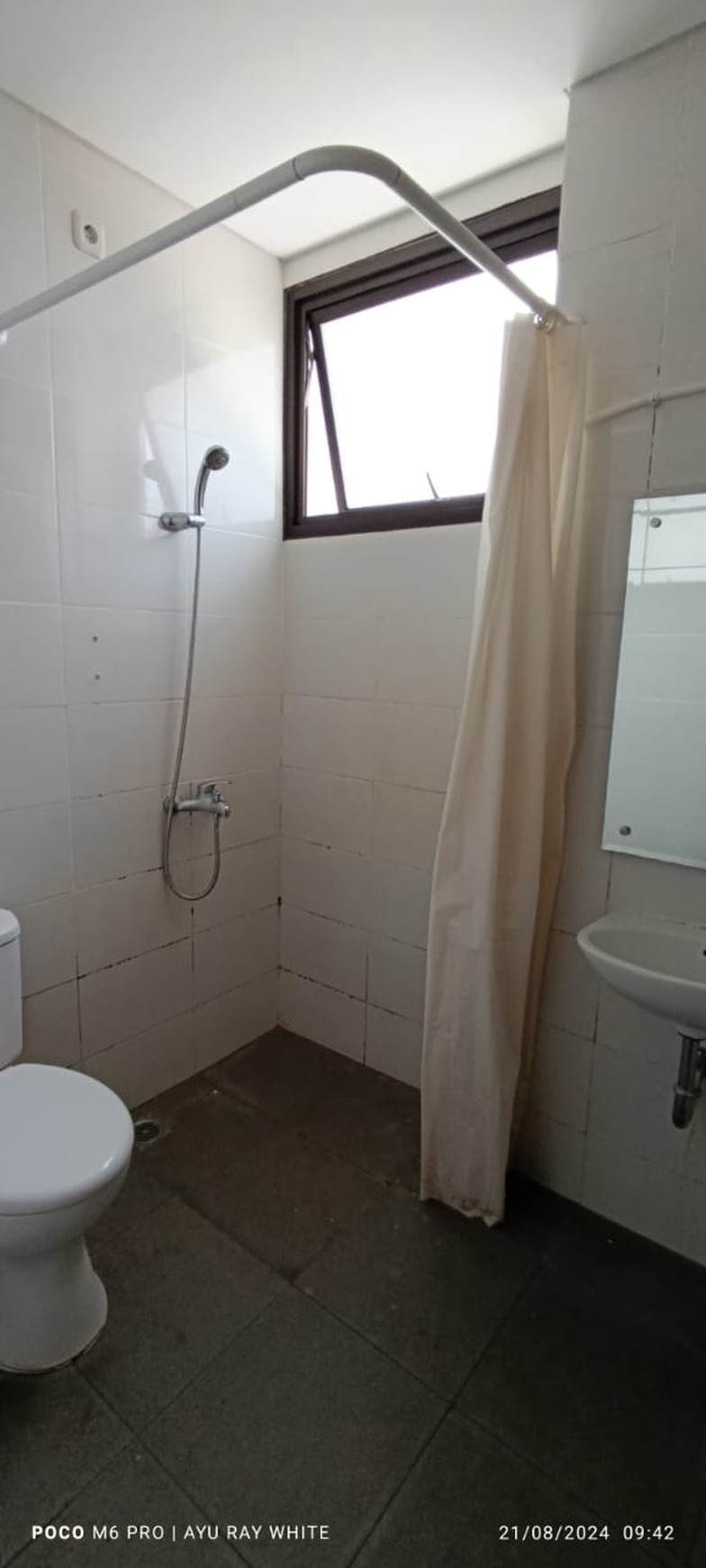 Rumah siap huni 2 lantai di Gateway Pasteur Residence, Gunung Batu - Bandung
