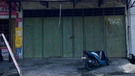 Disewakan ruko 2 lt nol jalan raya, strategis , cocok utk segala macam usaha