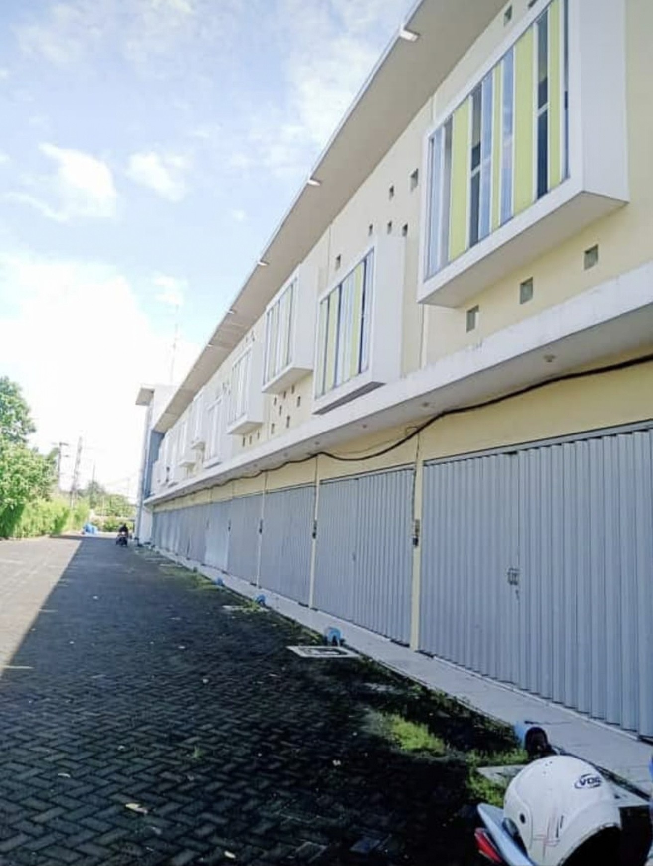 Dijual Ruko Baru 3Lantai di komplek Ladiva Junction by pas Krian, Sidoarjo