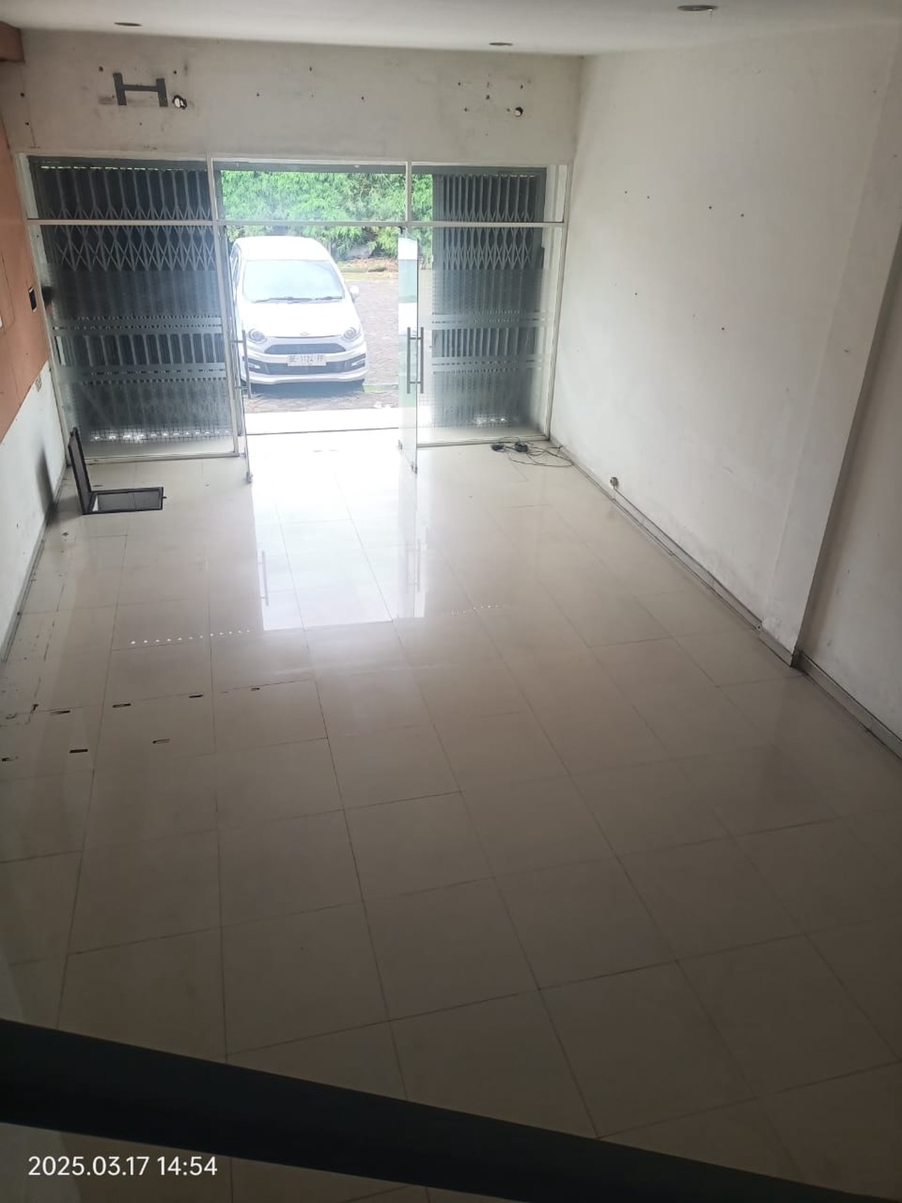 Dijual Ruko Baru 3Lantai di komplek Ladiva Junction by pas Krian, Sidoarjo