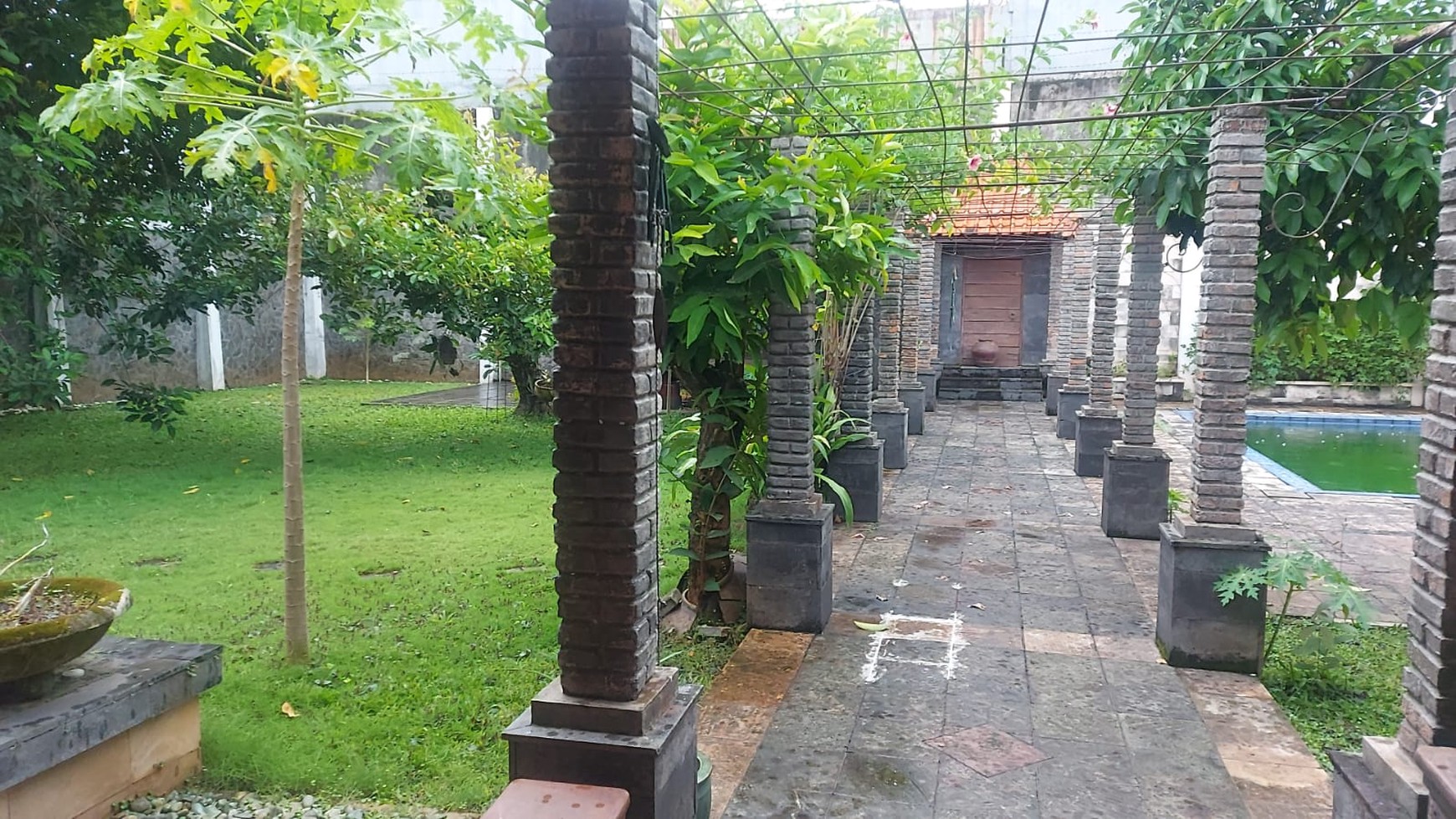 Rumah Hitung Tanah Area Cipete