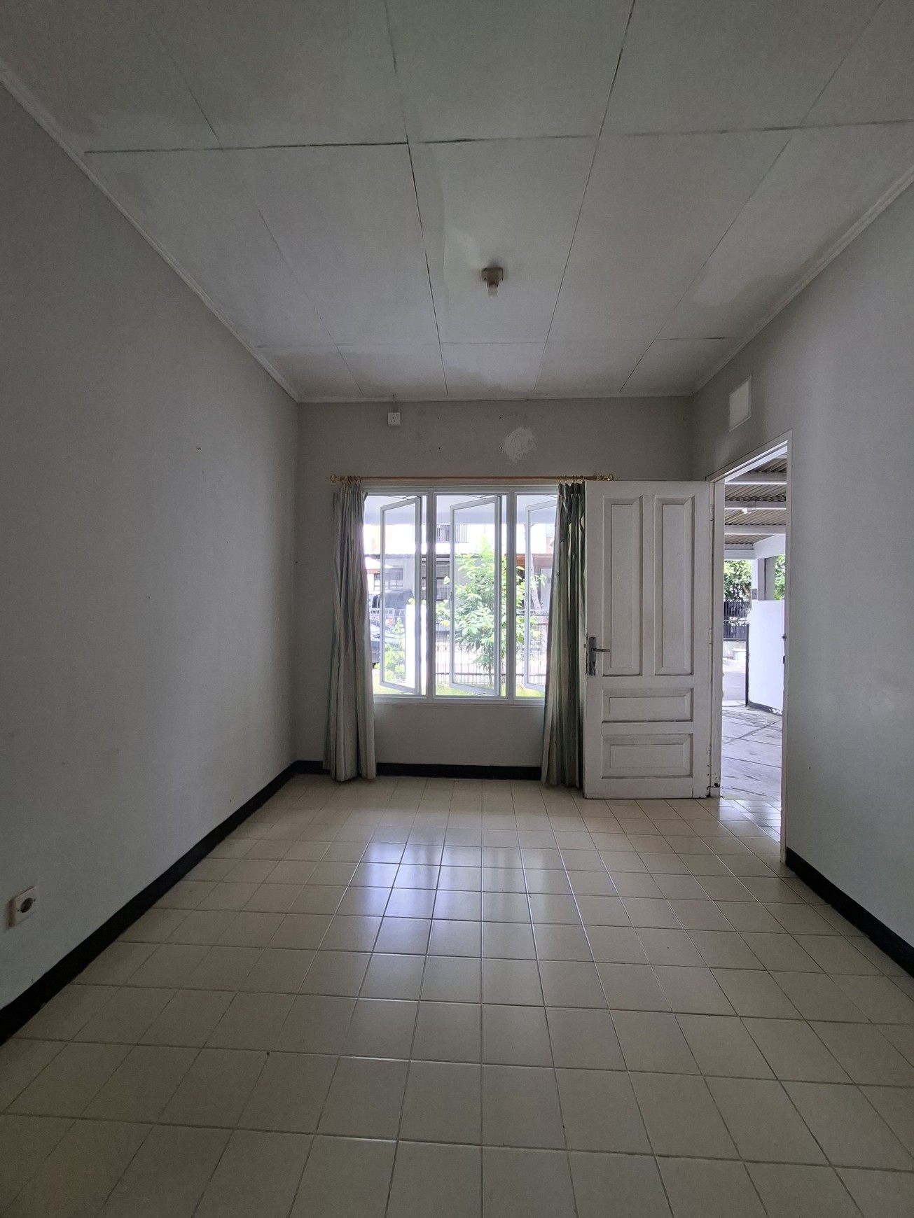 Rumah di HOOK Siap Huni dengan Hunian Nyaman dan Asri di Ciputat
