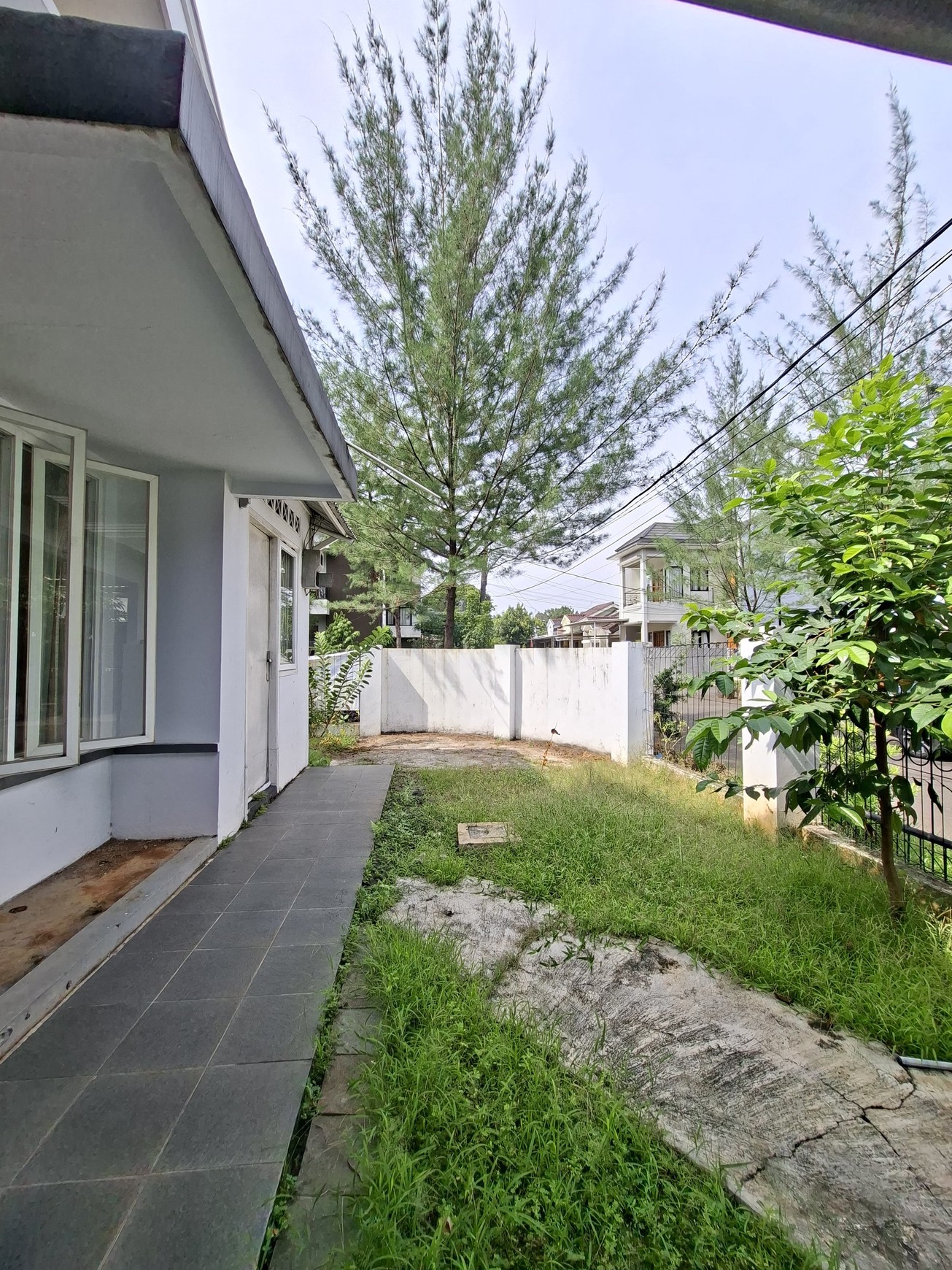 Rumah di HOOK Siap Huni dengan Hunian Nyaman dan Asri di Ciputat