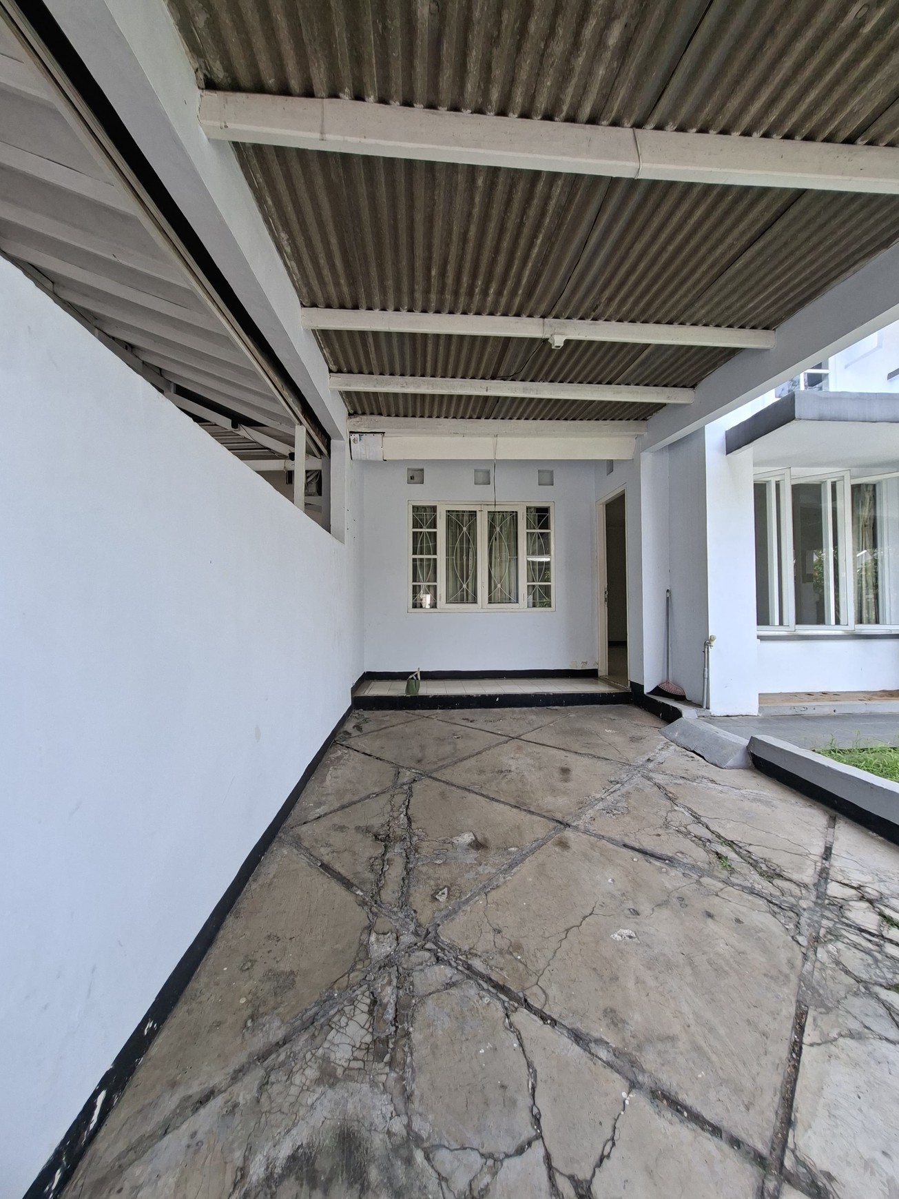 Rumah di HOOK Siap Huni dengan Hunian Nyaman dan Asri di Ciputat