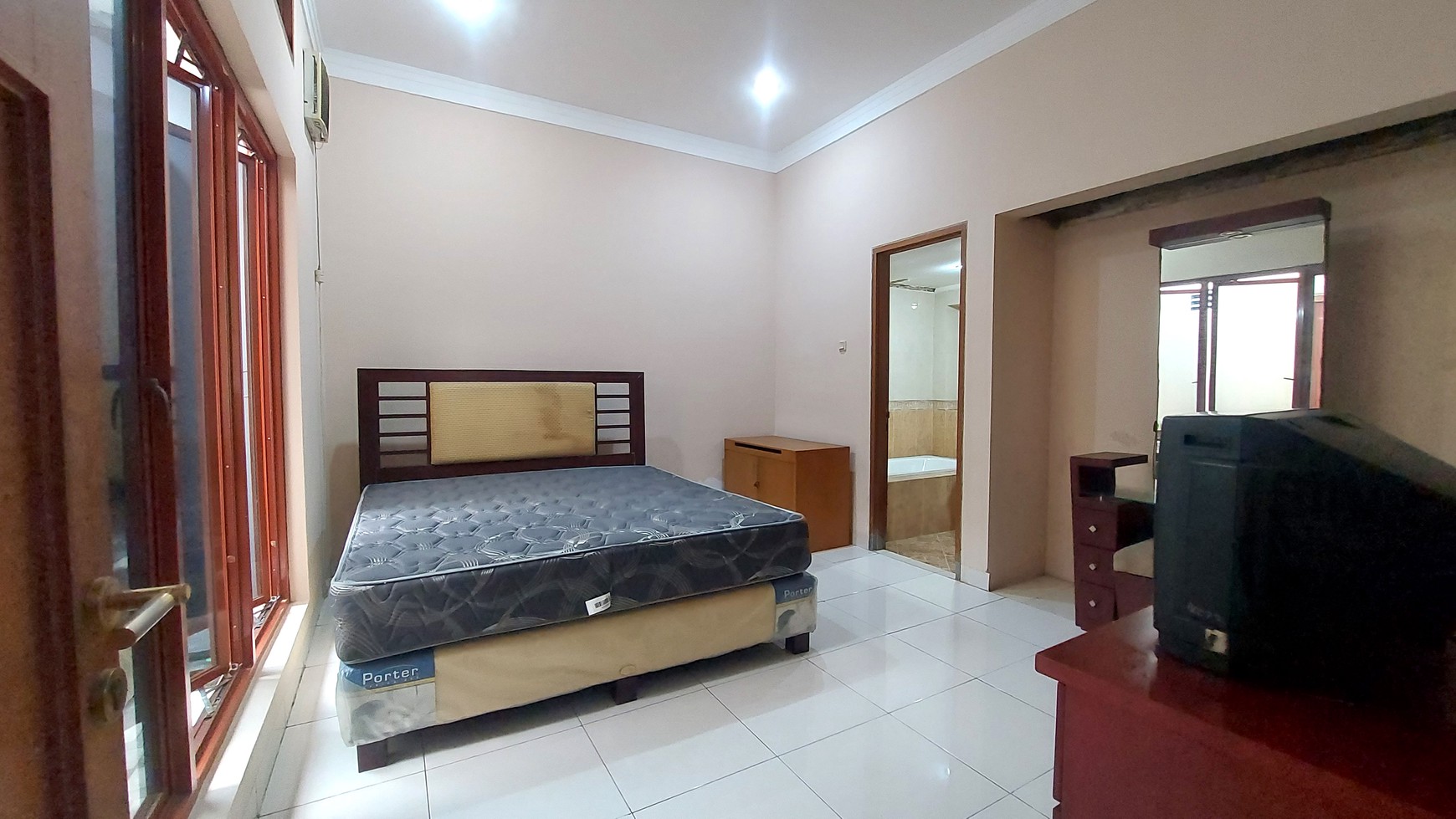 Rumah 2 Lantai Luas Siap Huni Posisi Lokasi Strategis @Bintaro, Sektor 9.