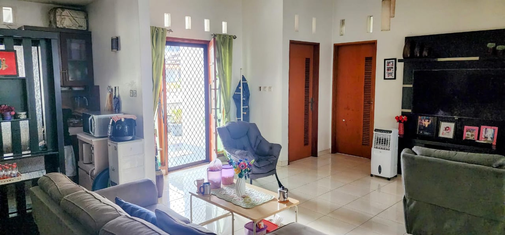 Rumah Siap Huni dengan Hunian Nyaman dan Asri di Ciputat