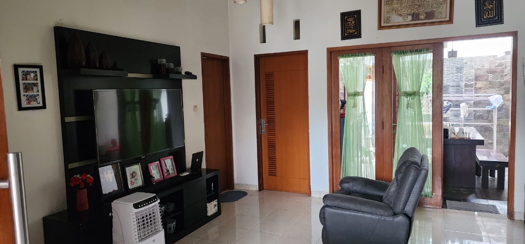 Rumah Siap Huni dengan Hunian Nyaman dan Asri di Ciputat