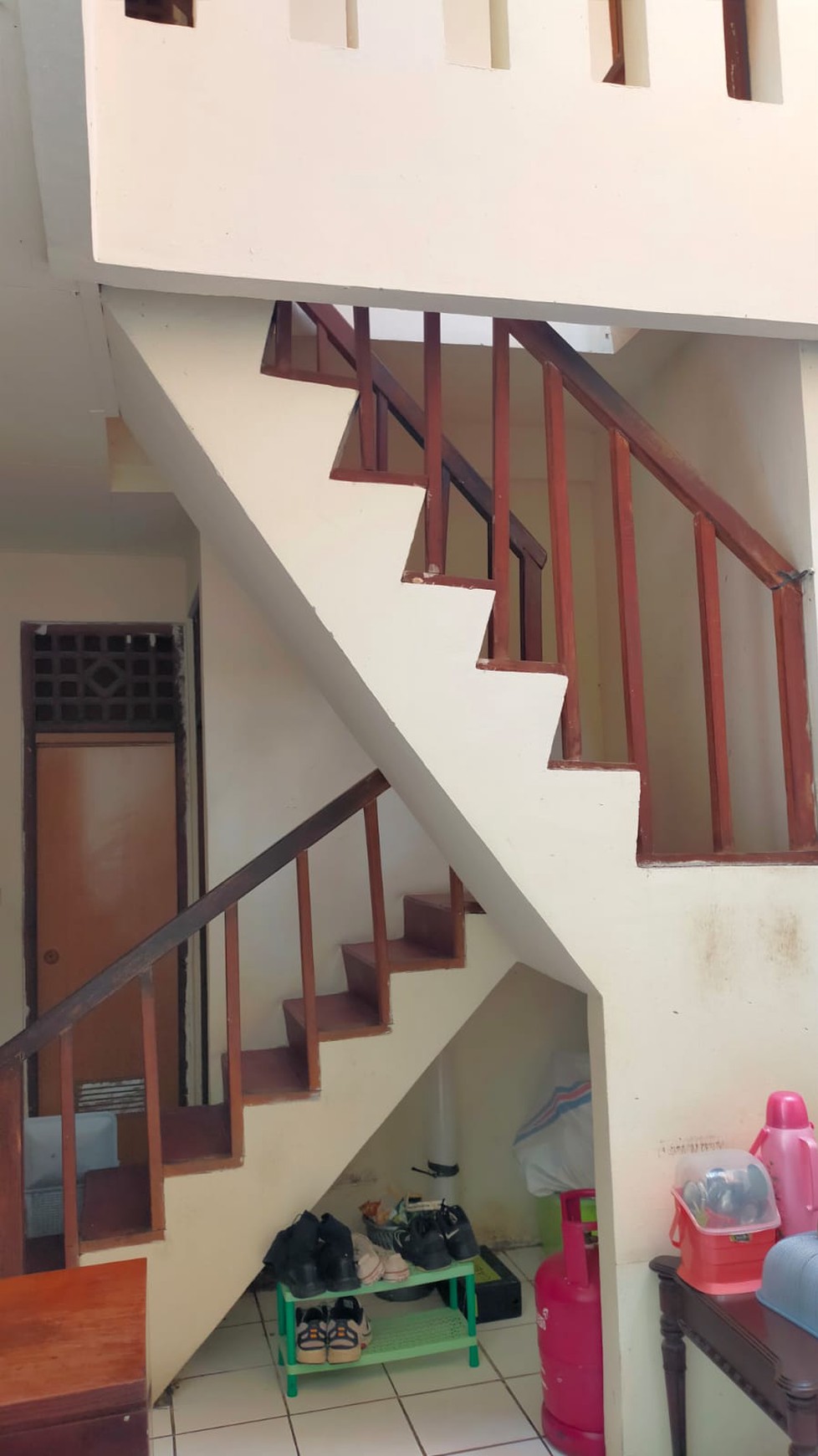 Rumah Klasik Nyaman dan Asri Luas Tanah 712m2 di Pengadegan Selatan