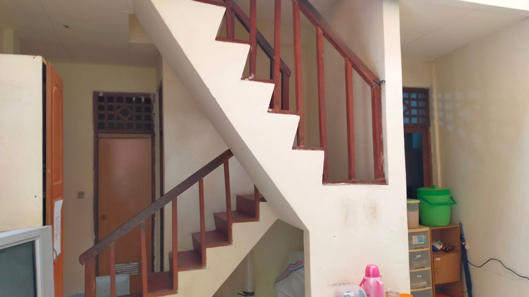 Rumah Klasik Nyaman dan Asri Luas Tanah 712m2 di Pengadegan Selatan