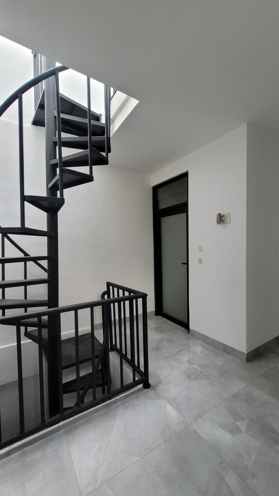 Rumah 2 Lantai Siap Huni dengan Hunian Nyaman dan Asri @Bintaro Sektor 9