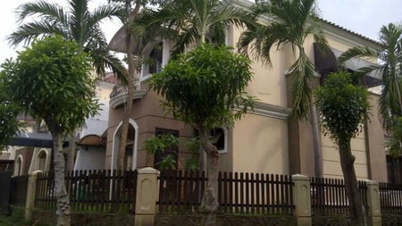 Rumah Cluster Madrid Wisata Bukit Mas, Surabaya