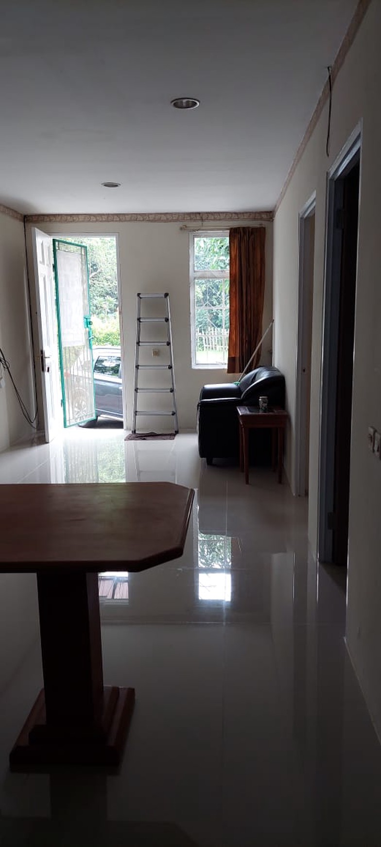 Disewakan townhouse Taman Hijau Lippo Karawaci Tangerang