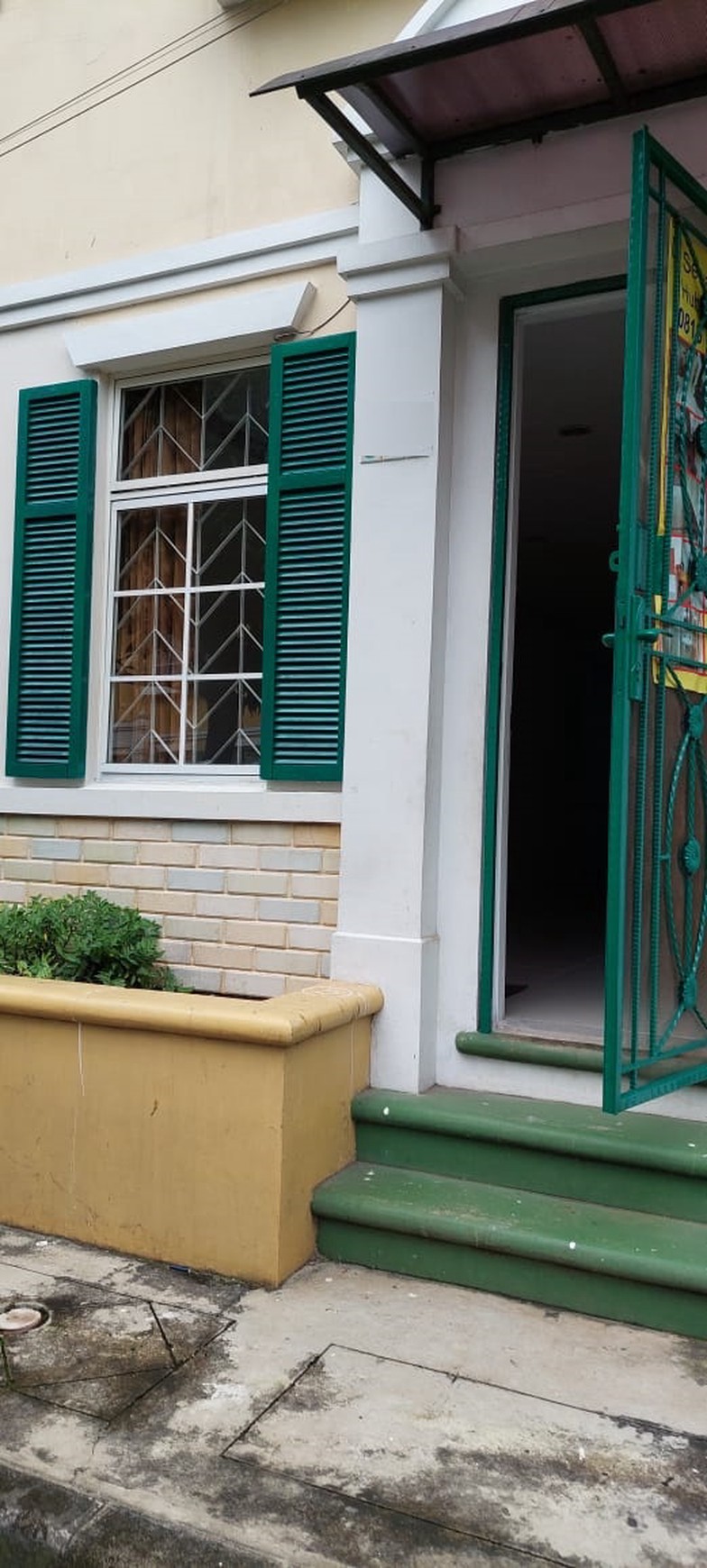 Disewakan townhouse Taman Hijau Lippo Karawaci Tangerang
