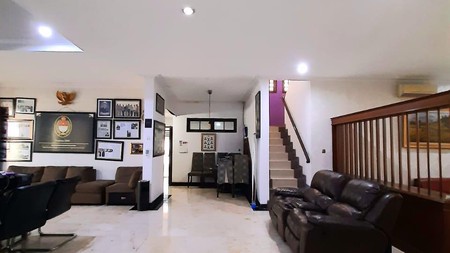 Dijual Cepat Rumah 2 Lantai Luas Nyaman Siap Huni dengan Hunian Asri @Joglo Jakarta Barat