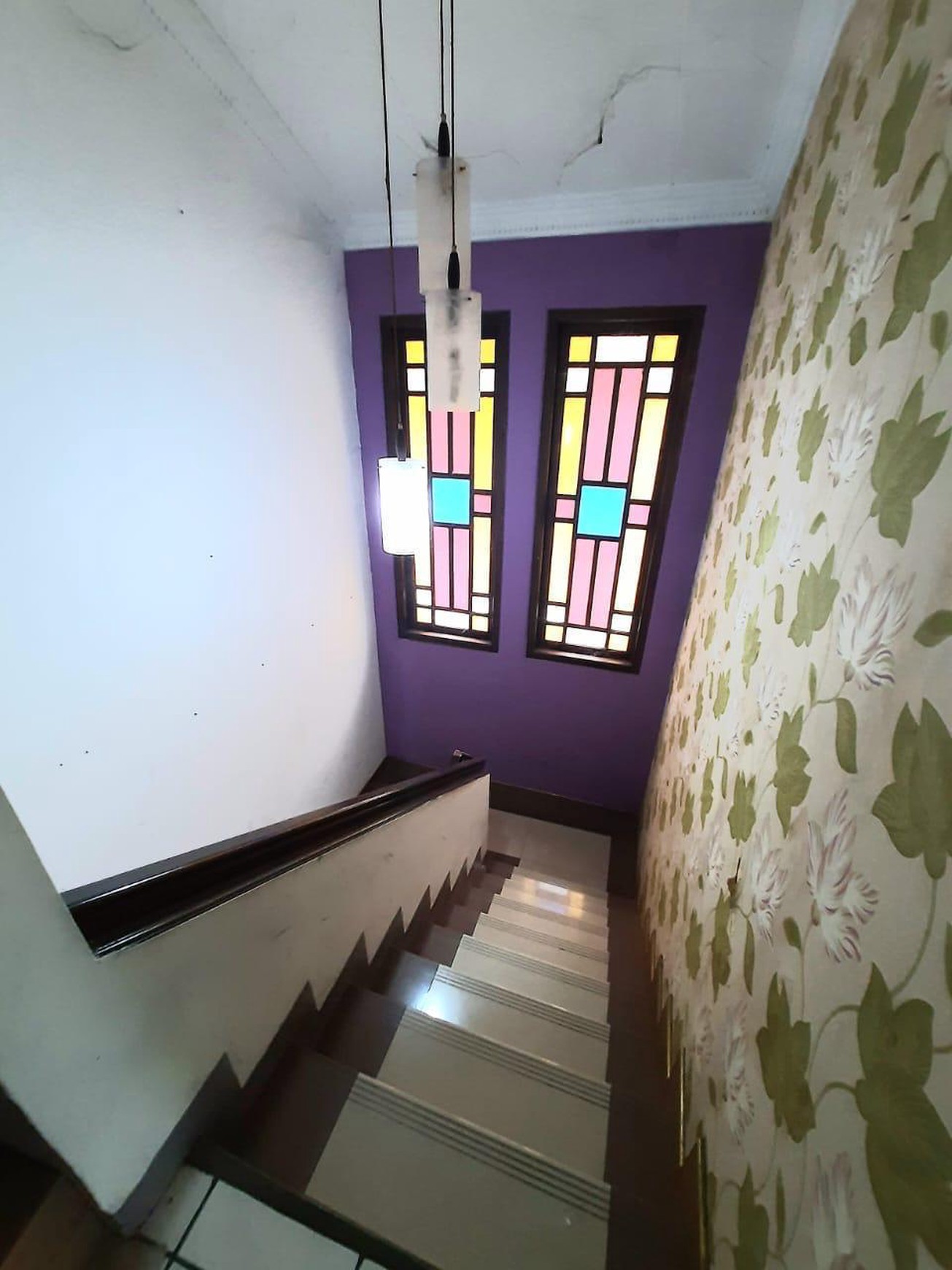 Dijual Cepat Rumah 2 Lantai Luas Nyaman Siap Huni dengan Hunian Asri @Joglo Jakarta Barat