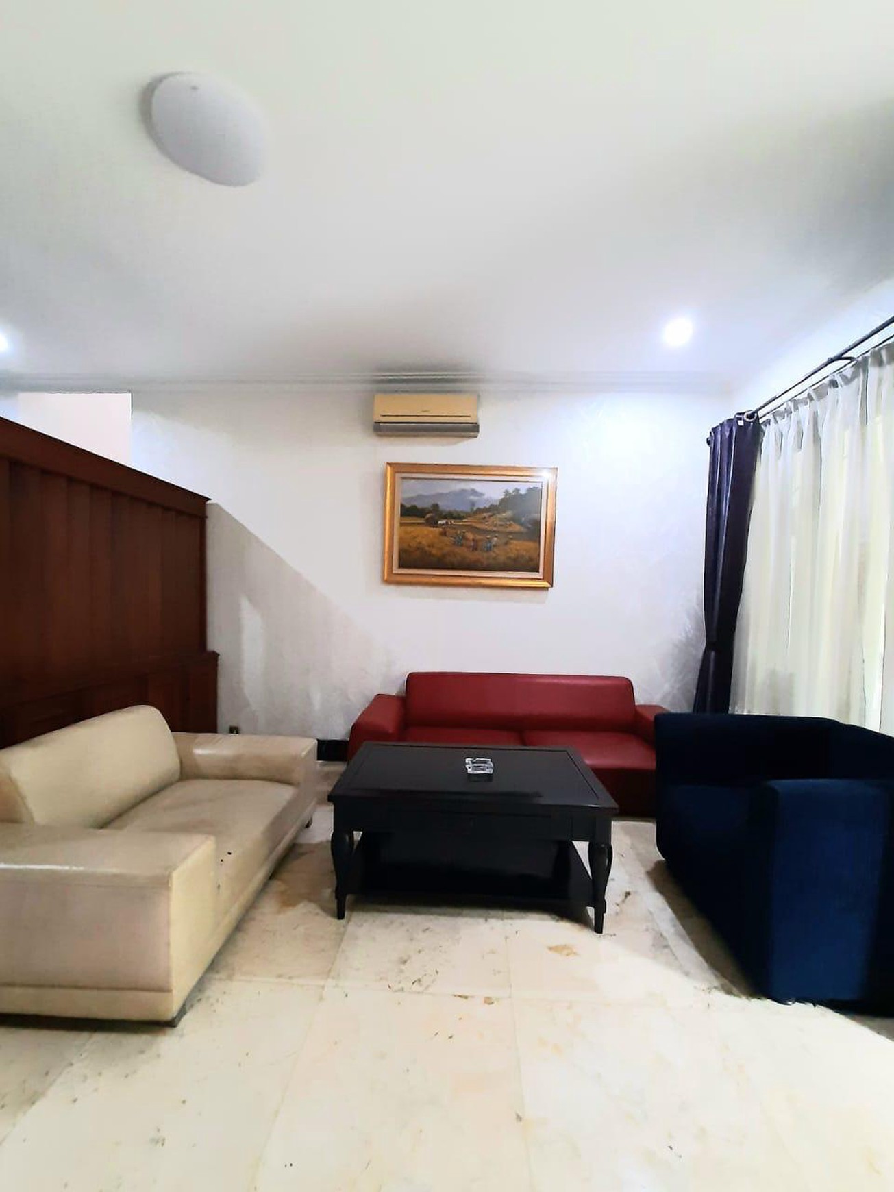 Dijual Cepat Rumah 2 Lantai Luas Nyaman Siap Huni dengan Hunian Asri @Joglo Jakarta Barat