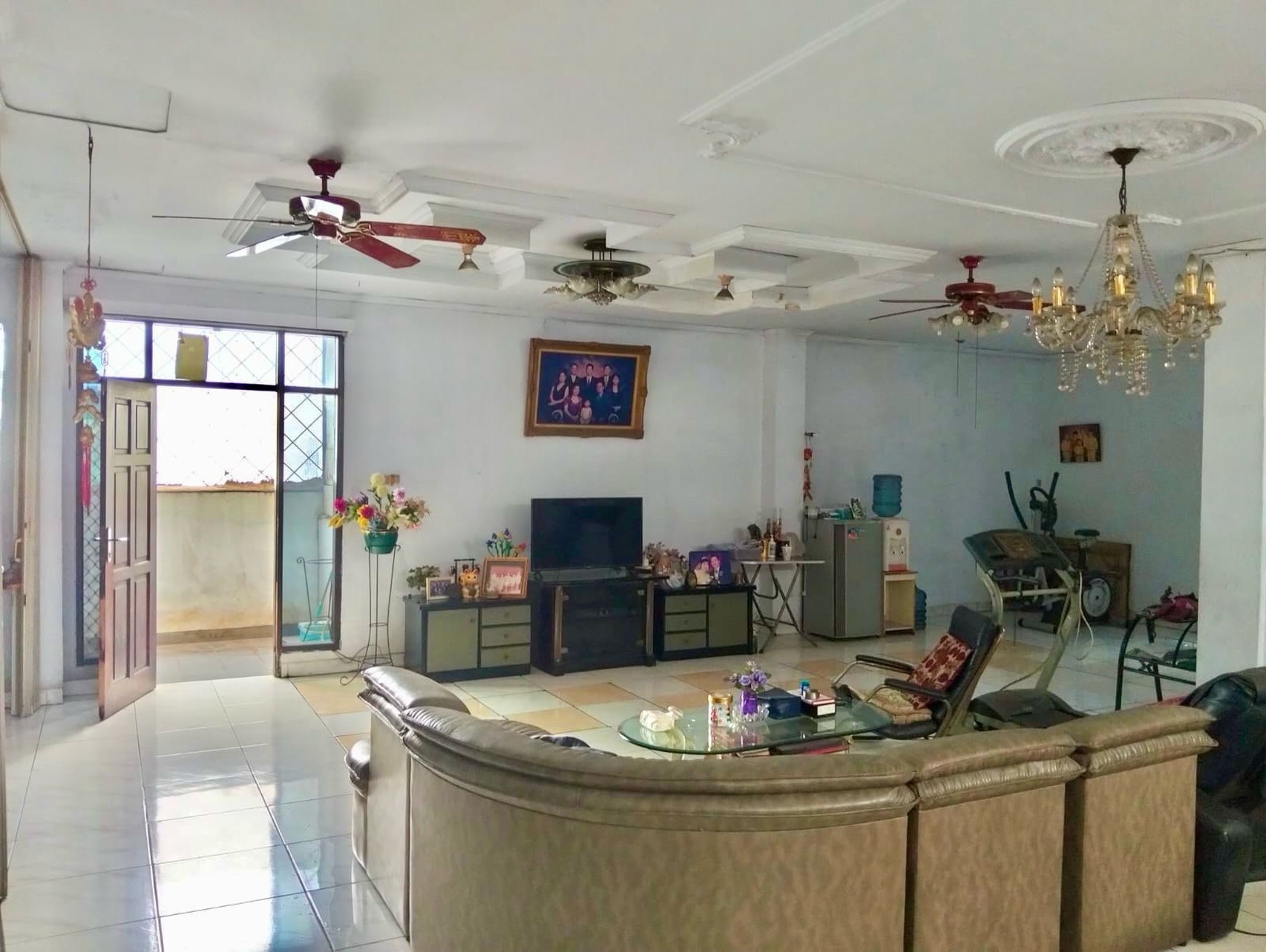 Dijual Rumah dan Toko, Strategis, di Jl. Kapuk Raya, Jakarta Barat