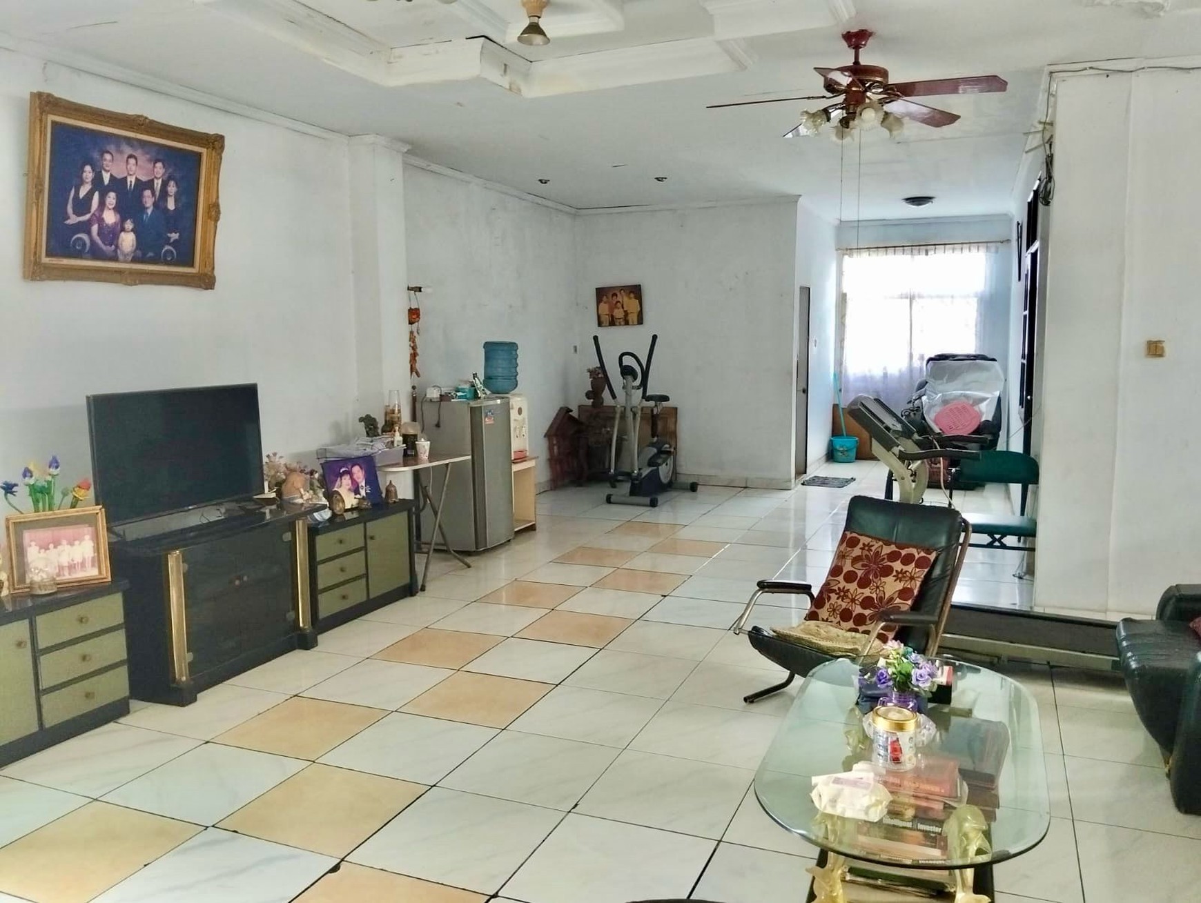 Dijual Rumah dan Toko, Strategis, di Jl. Kapuk Raya, Jakarta Barat
