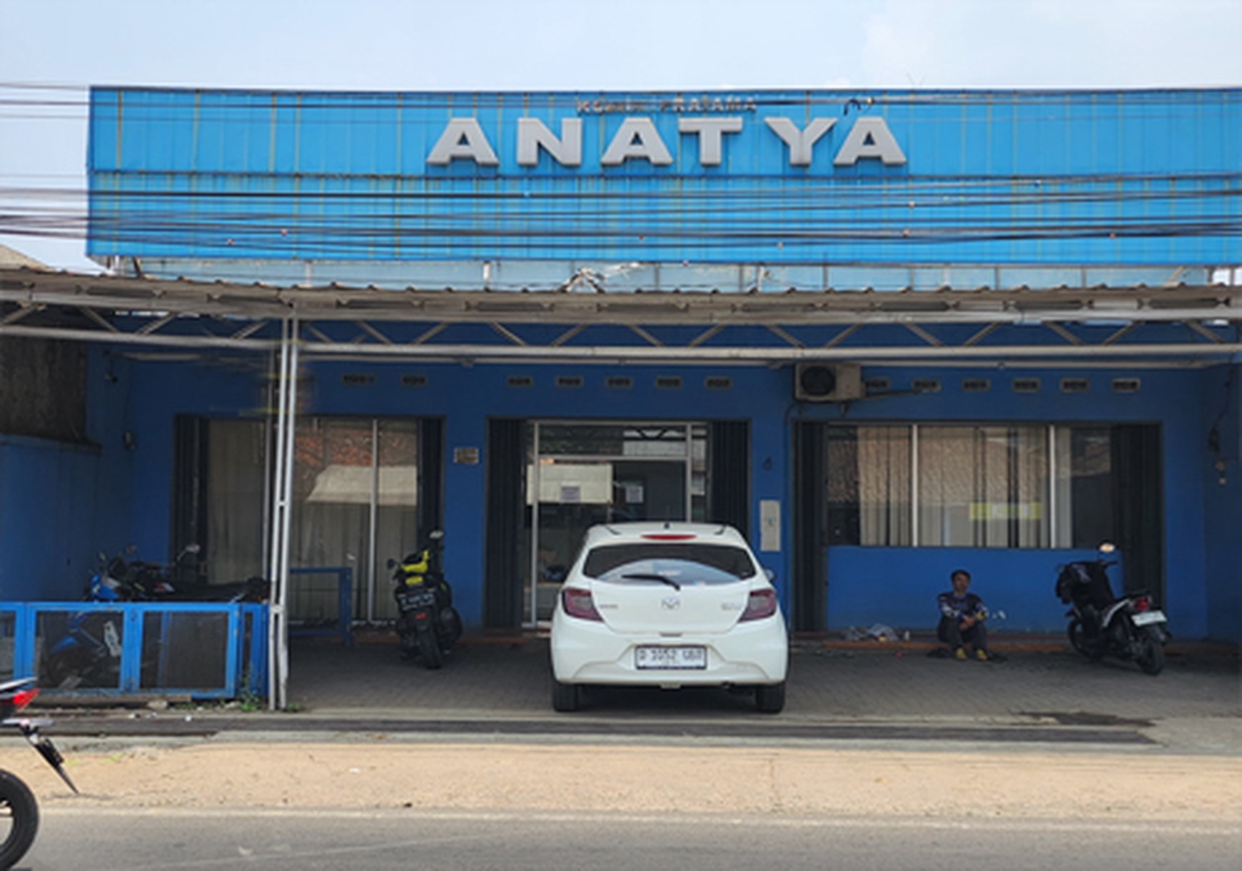 Ruko di jalan raya Cipatik , Cihampelas bandung barat maind road strategis