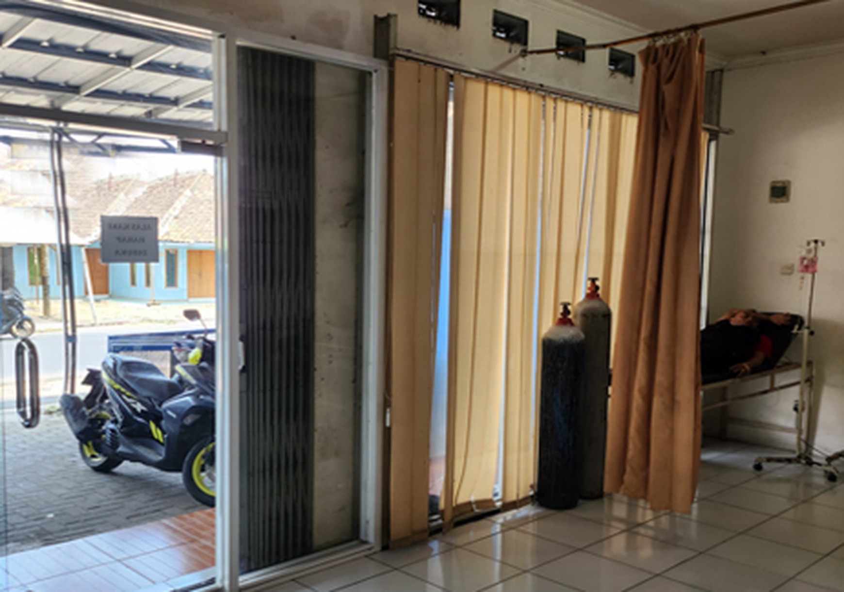 Ruko di jalan raya Cipatik , Cihampelas bandung barat maind road strategis