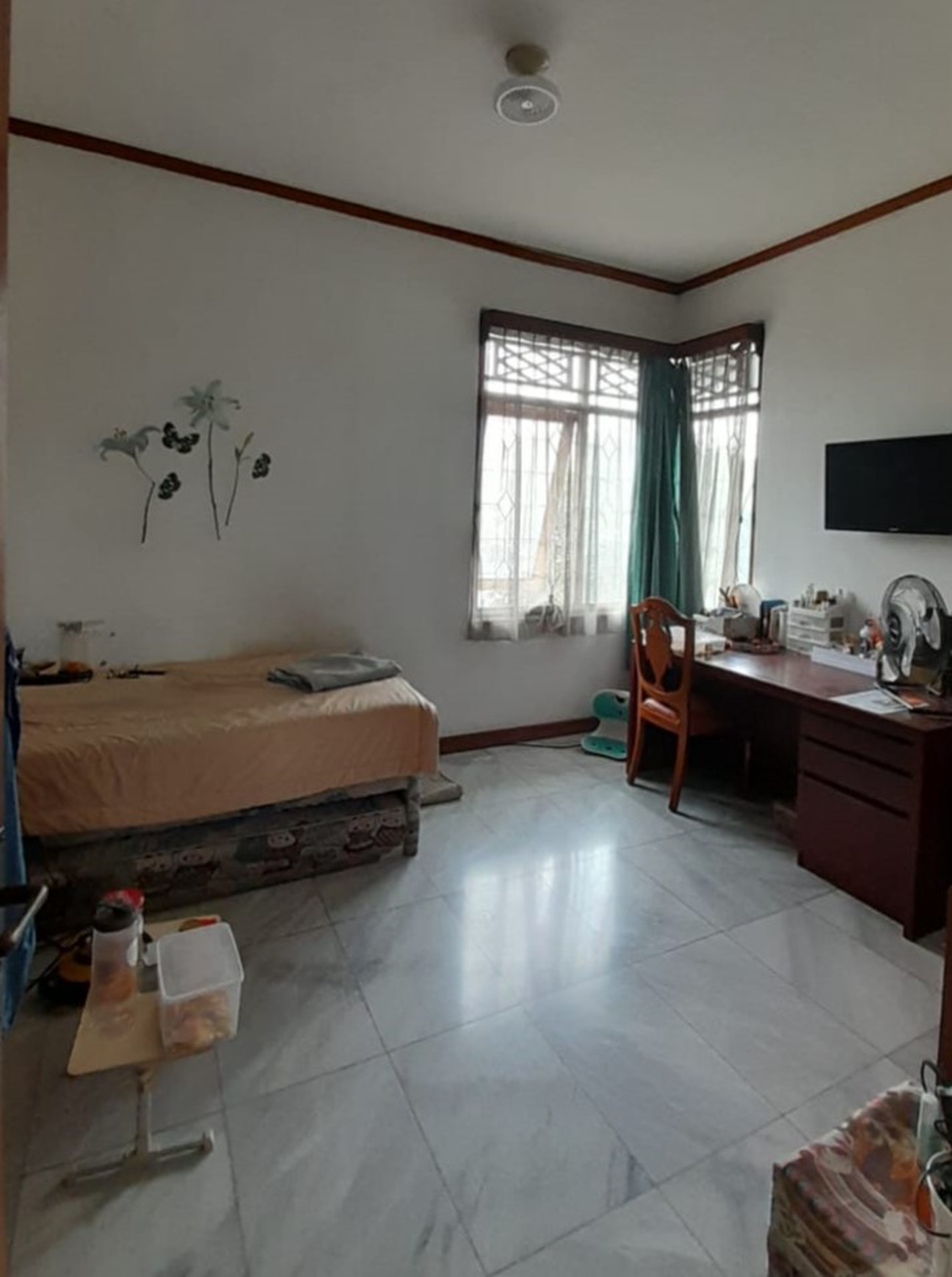 Dijual Rumah Town House di Jl Pekayon Pejaten Jakarta Selatan