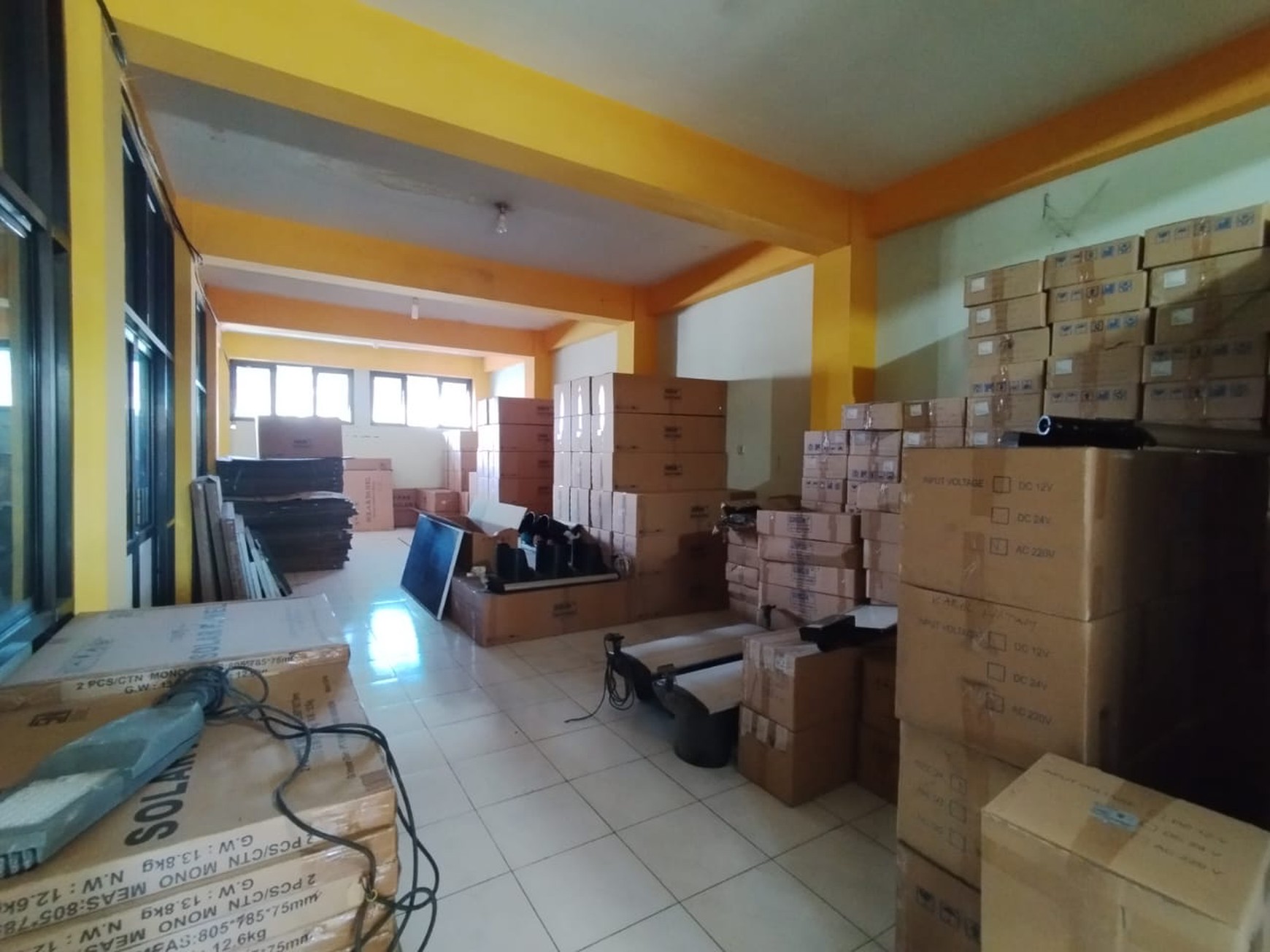 Gudang 1765 Meter Persegi Berada Di Jalan Ringroad Selatan Tamantirto Kasihan Bantul