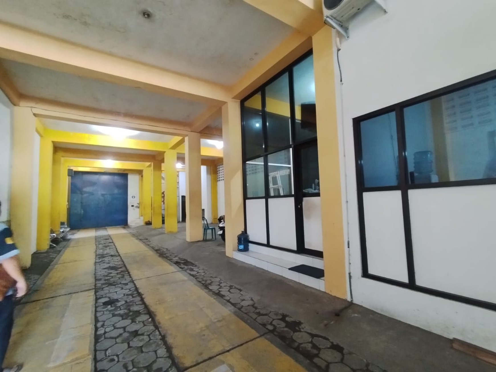 Gudang 1765 Meter Persegi Berada Di Jalan Ringroad Selatan Tamantirto Kasihan Bantul