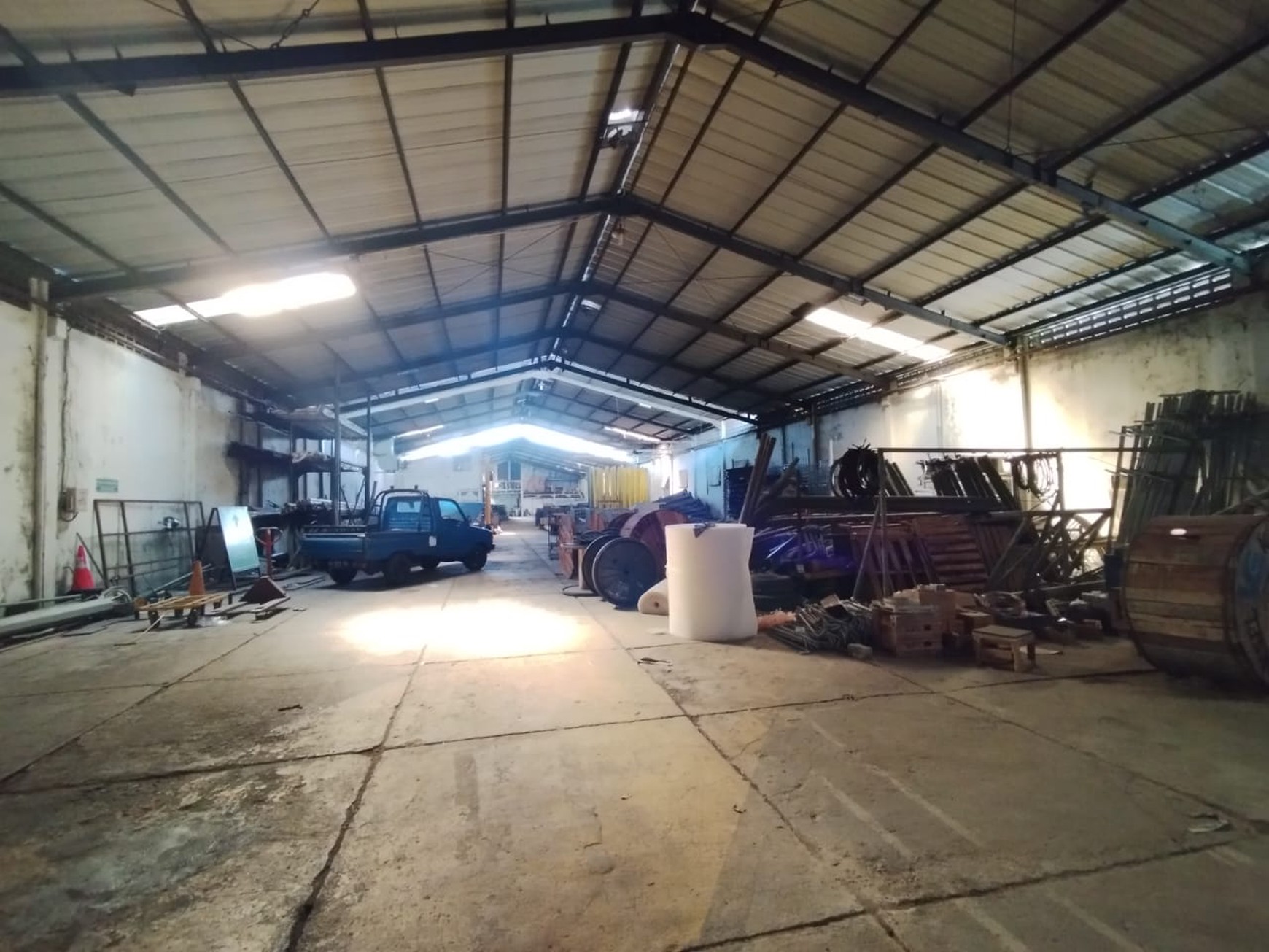 Gudang 1765 Meter Persegi Berada Di Jalan Ringroad Selatan Tamantirto Kasihan Bantul