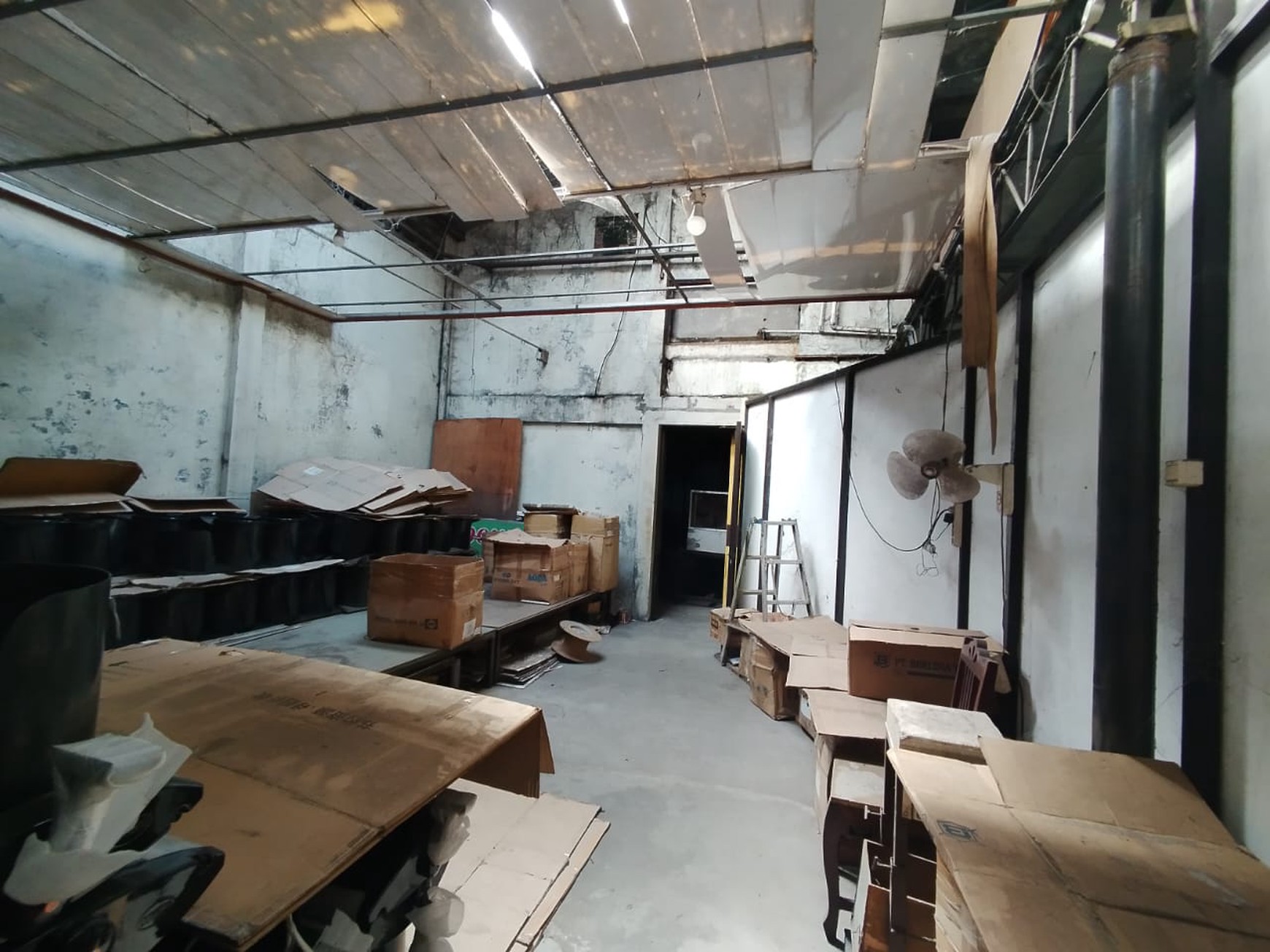 Gudang 1765 Meter Persegi Berada Di Jalan Ringroad Selatan Tamantirto Kasihan Bantul