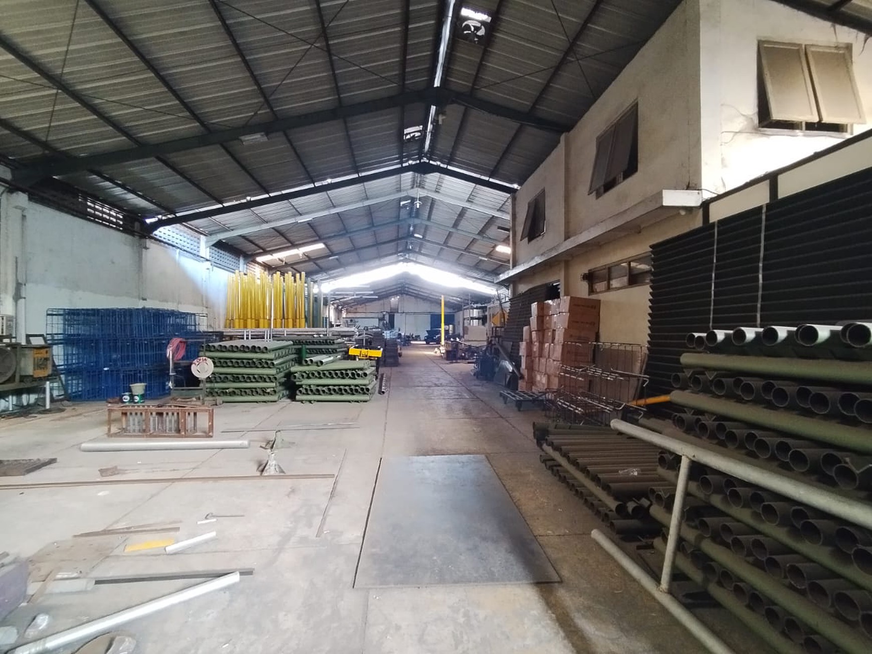 Gudang 1765 Meter Persegi Berada Di Jalan Ringroad Selatan Tamantirto Kasihan Bantul