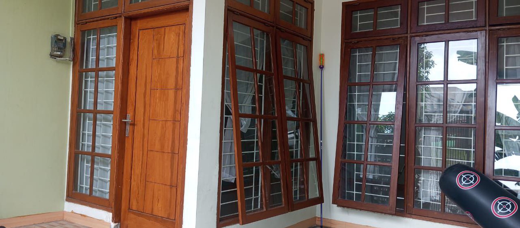 Rumah Siap Huni di Medokan Semampir Surabaya