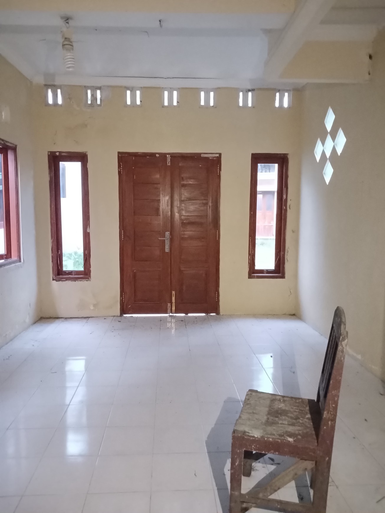 Rumah Tinggal 5 Kamar Tidur Lokasi Dekat Kampus UNISA Nogotirto Gamping Sleman