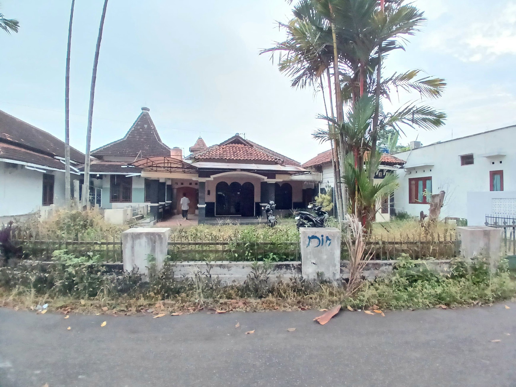 Rumah Tinggal 5 Kamar Tidur Lokasi Dekat Kampus UNISA Nogotirto Gamping Sleman