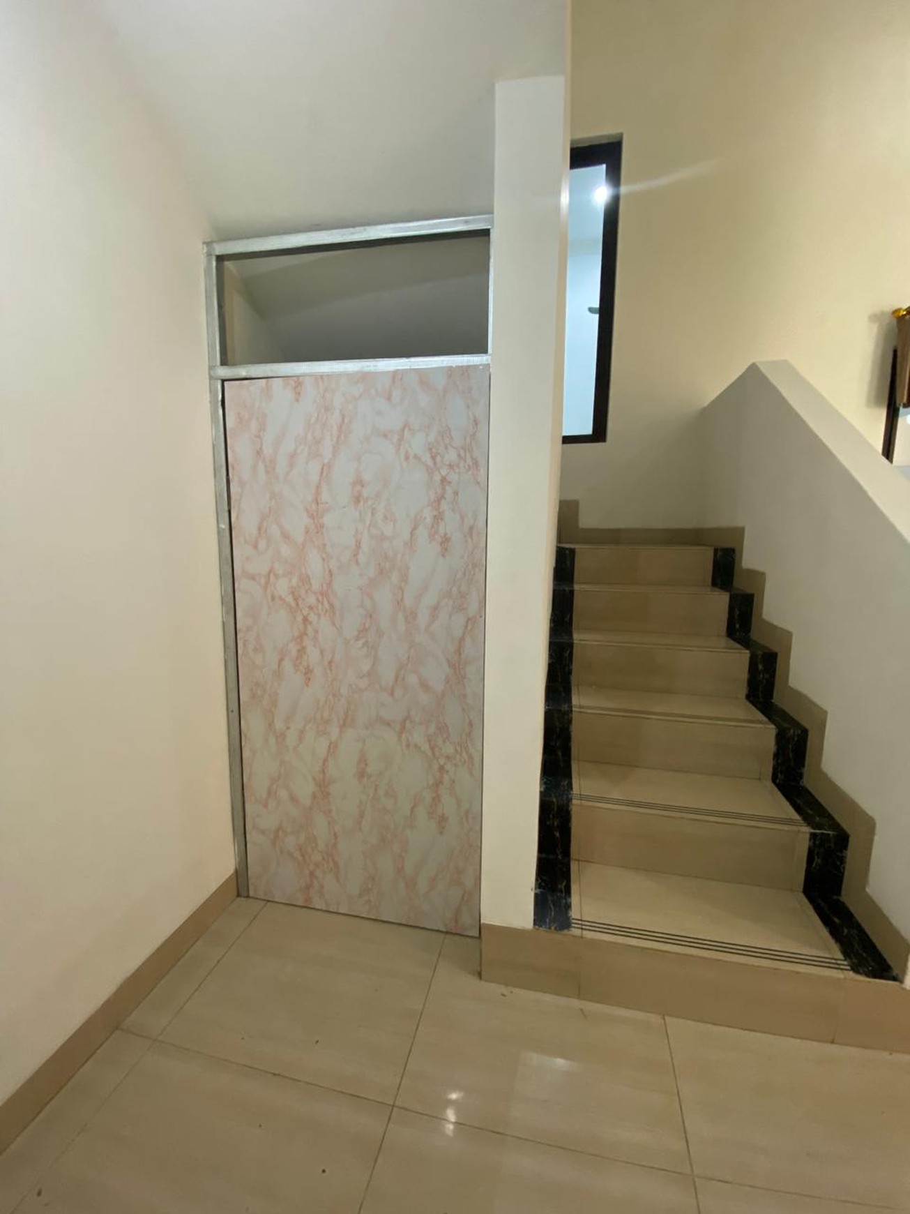 Flash Sale. Rumah 2 lantai Nusa Loka, BSD