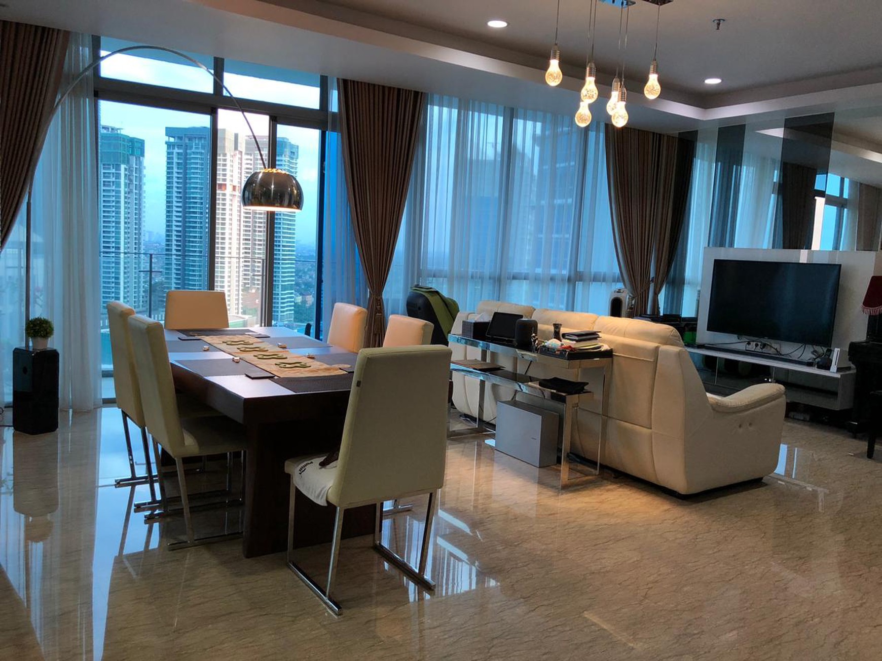 The Windsor Apartement Puri Indah