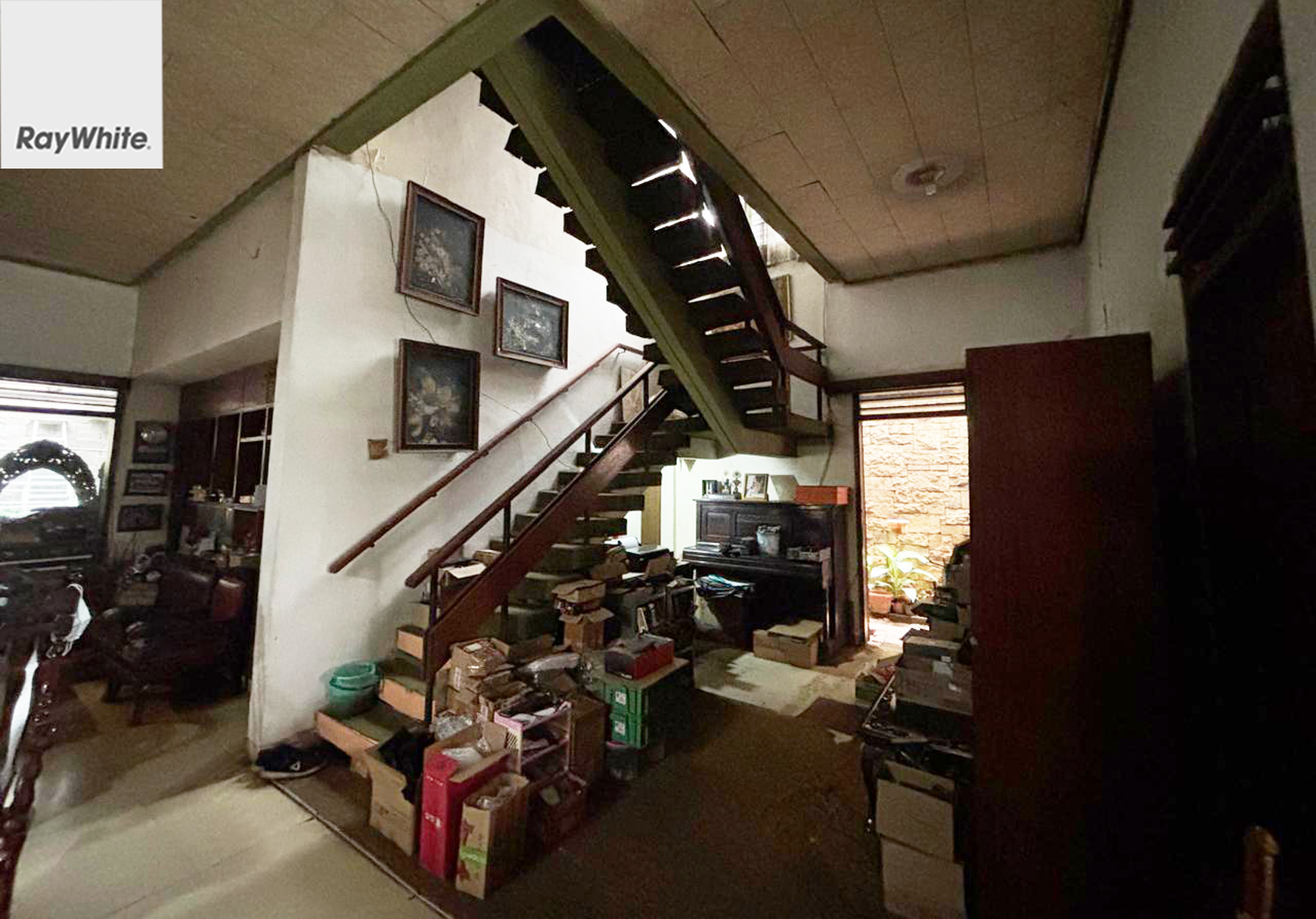 FOR SALE Rumahtua Hitung Tanah di Gudang Peluru Tebet Jakarta Selatan
