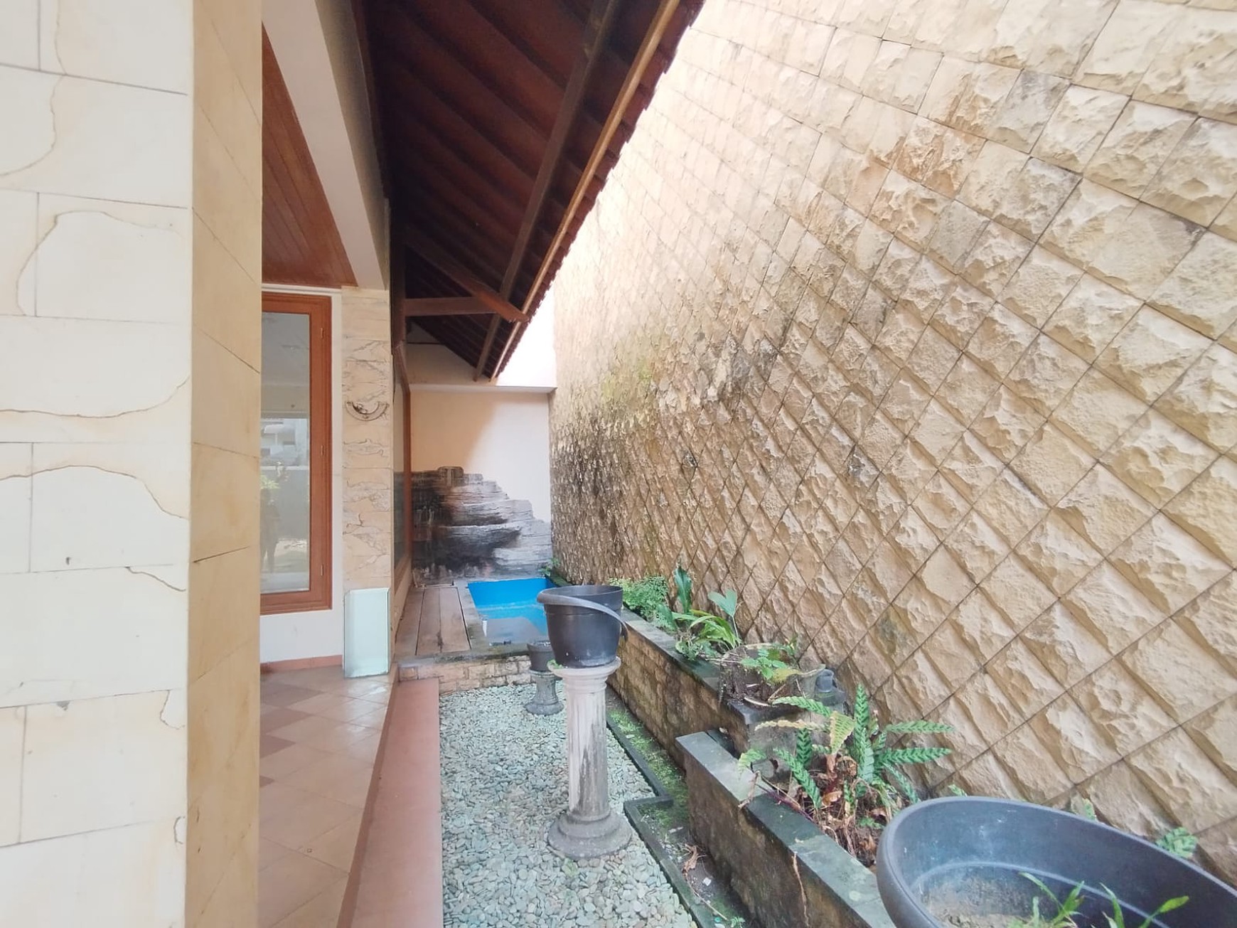 Disewakan Rumah Mewah 2 Lantai Lokasi di Jalan Palagan Utara Hotel Hyaat
