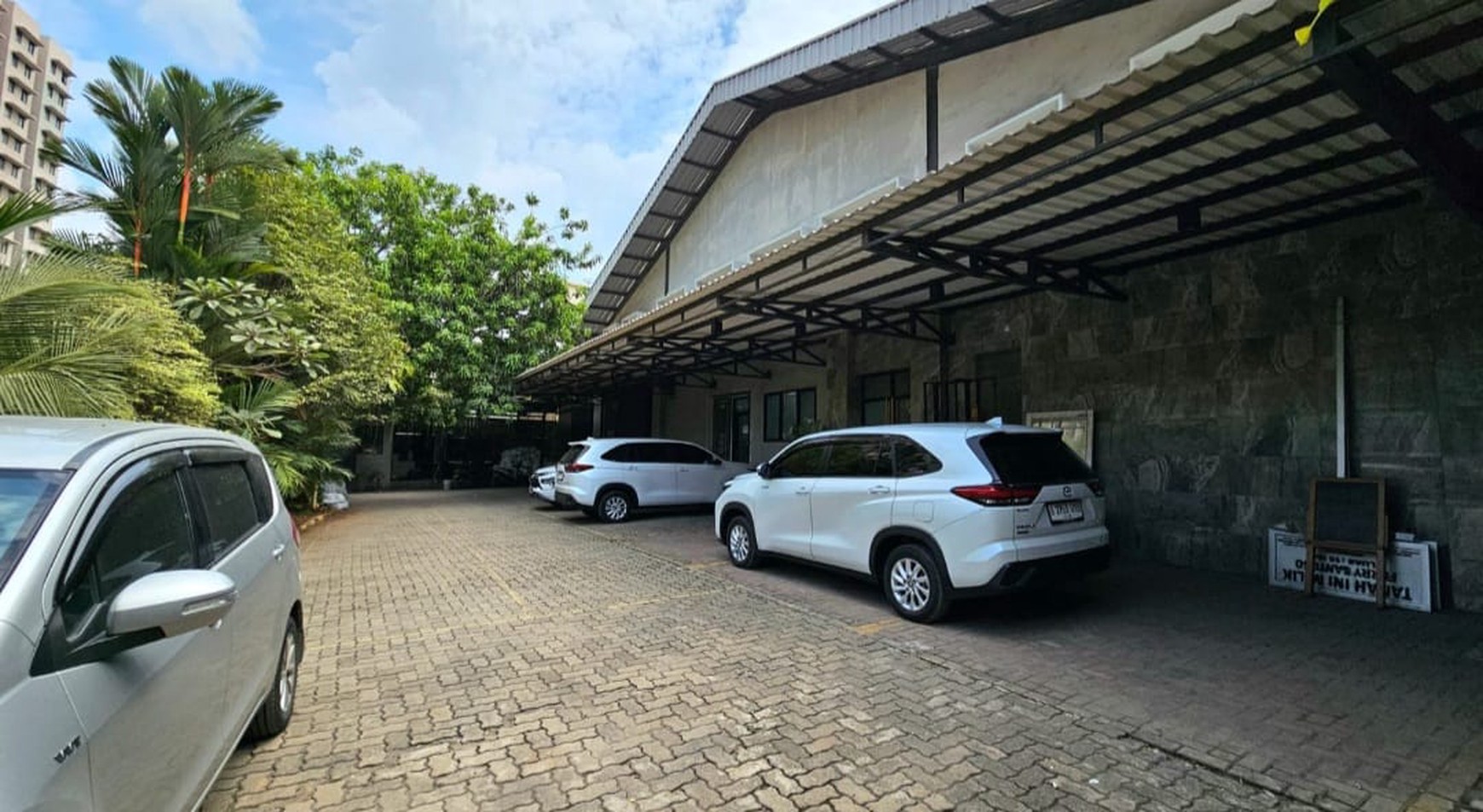 Gudang dan Office siap pakai , strategis di Indokarya, Sunter, Jakarta Utara