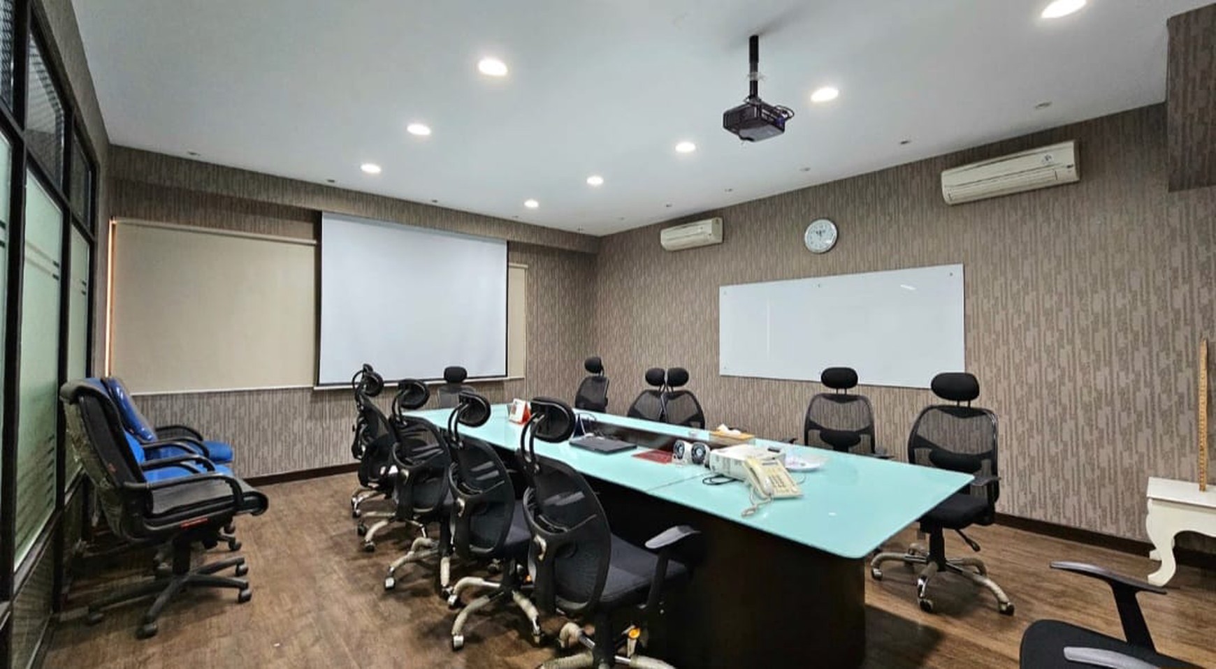 Gudang dan Office siap pakai , strategis di Indokarya, Sunter, Jakarta Utara