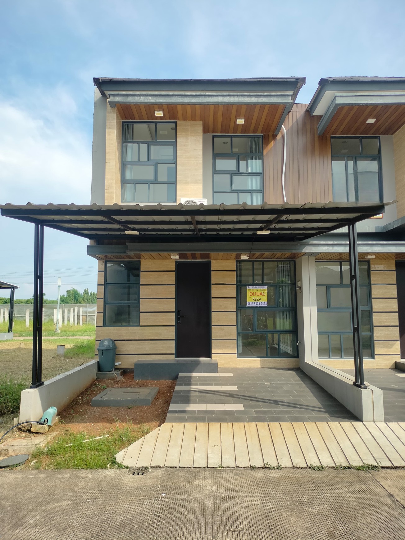 Hot Price. Rumah modern First Stone cluster Diamond, Legok