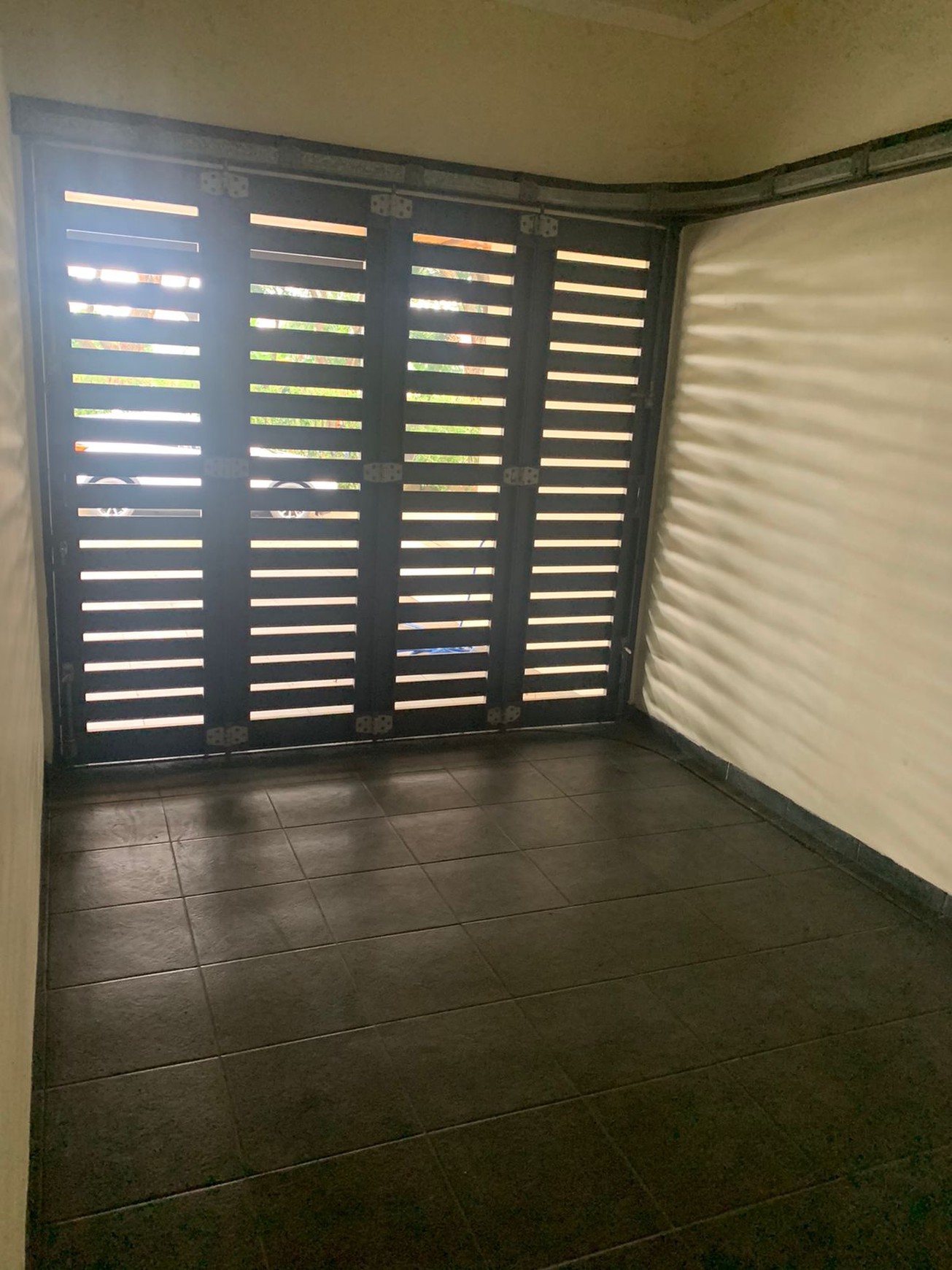 Rumah Bagus di Graha Raya 