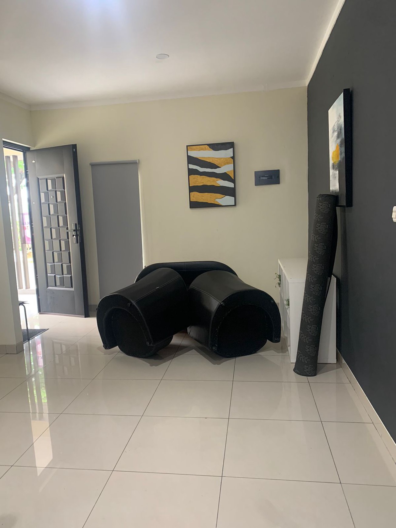 Rumah Bagus di Graha Raya 