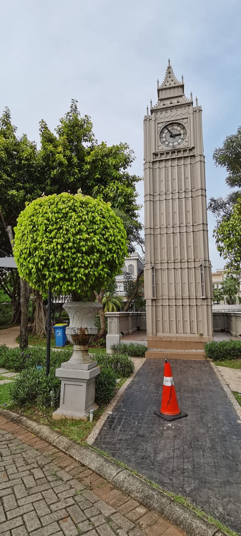 Rumah Hitung Tanah Area Cipete