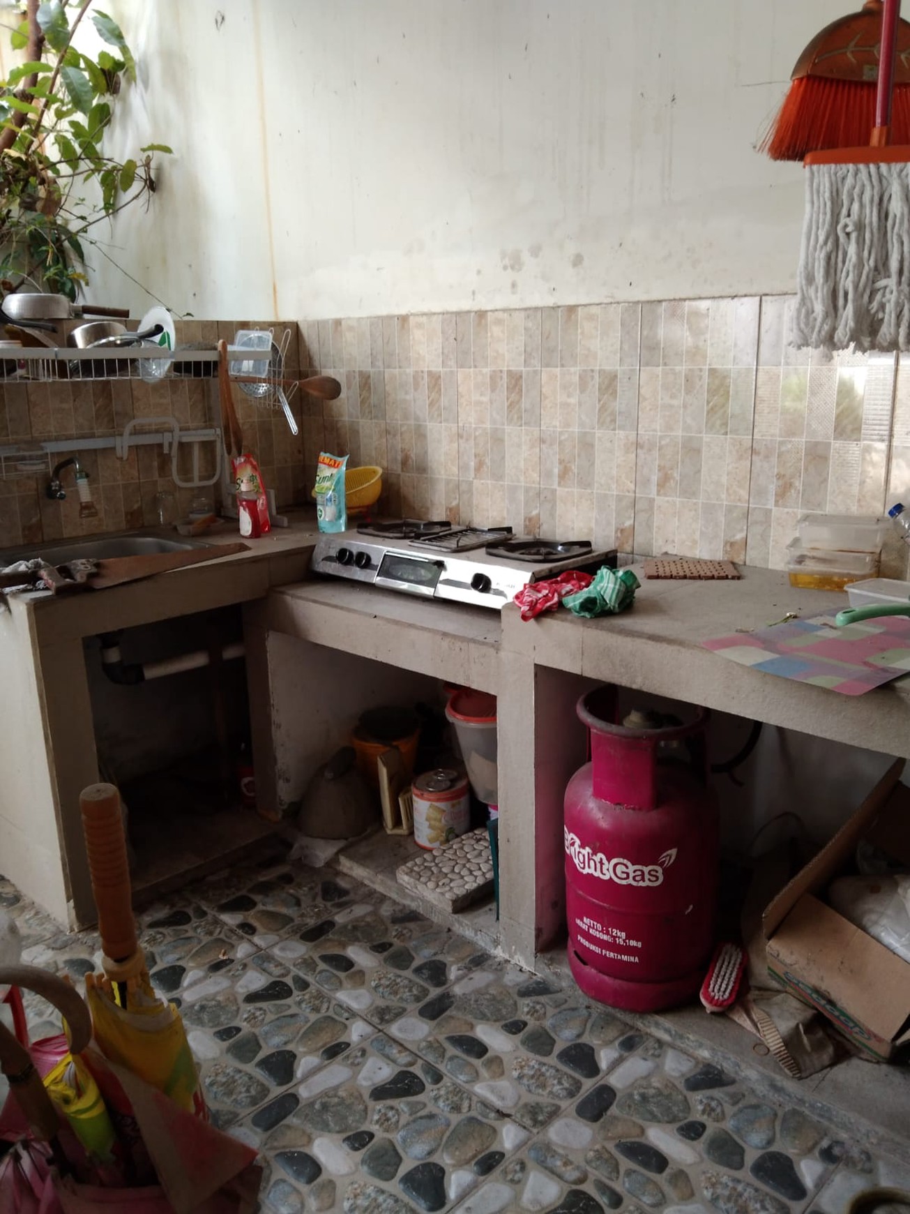 Rumah Hitung Tanah Area Cipete