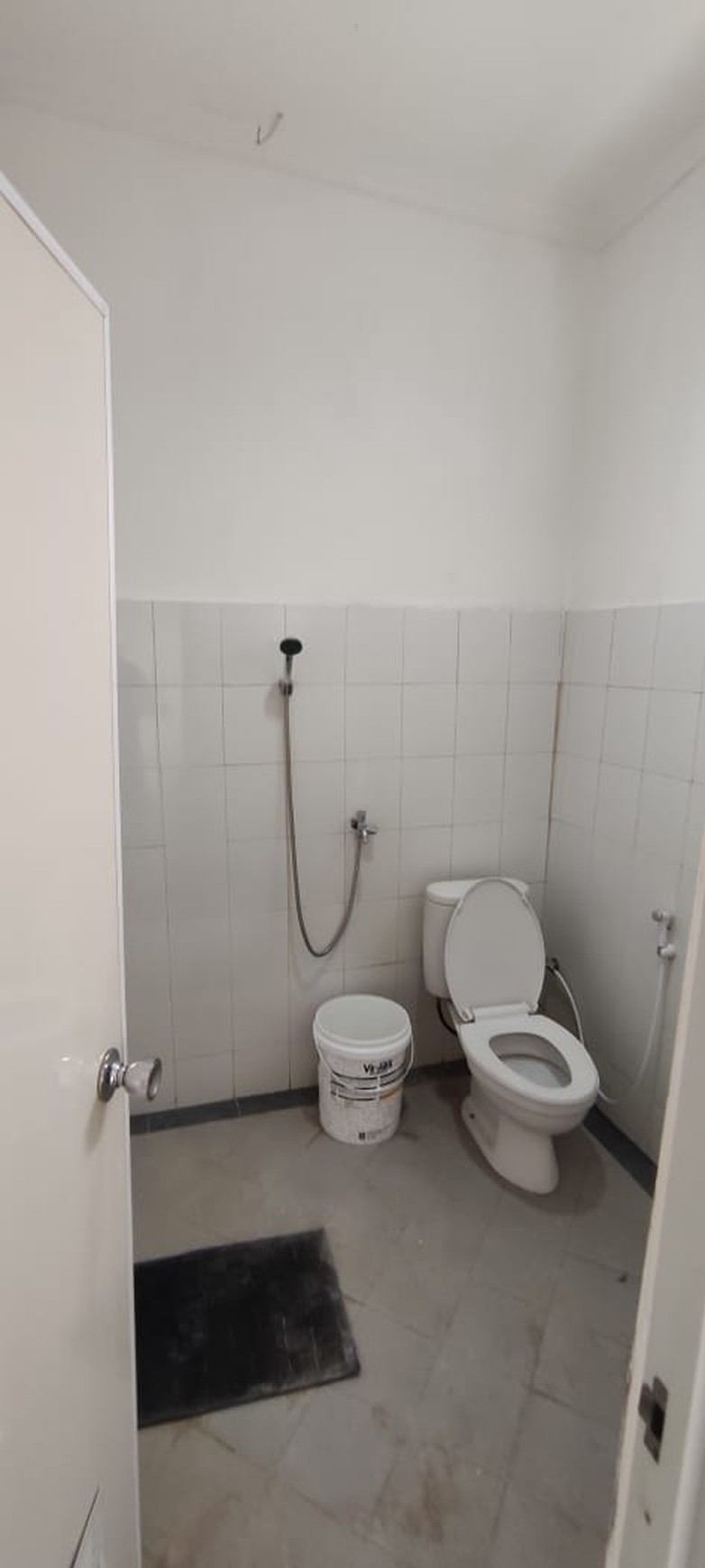 Rumah brand new siap huni di legoso ciputat