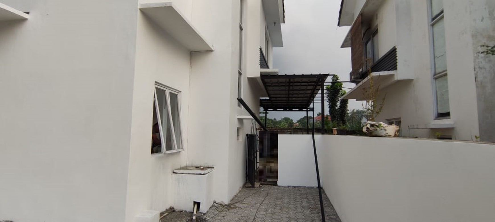 Rumah brand new siap huni di legoso ciputat