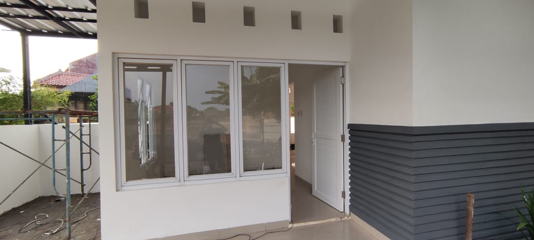 Rumah brand new siap huni di legoso ciputat